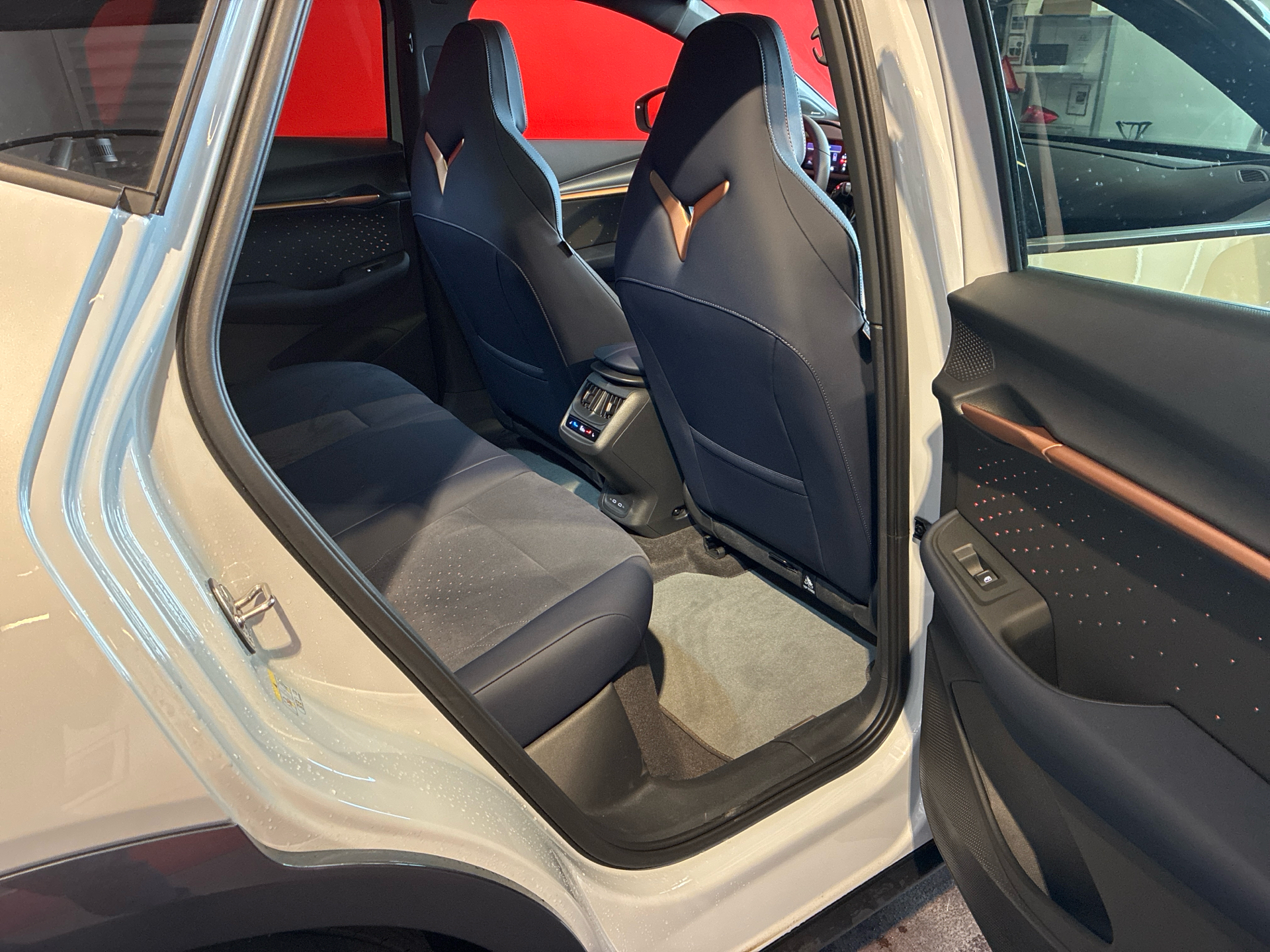 Billede af Cupra Tavascan EL VZ Adrenaline 4X4 340HK 5d Aut.
