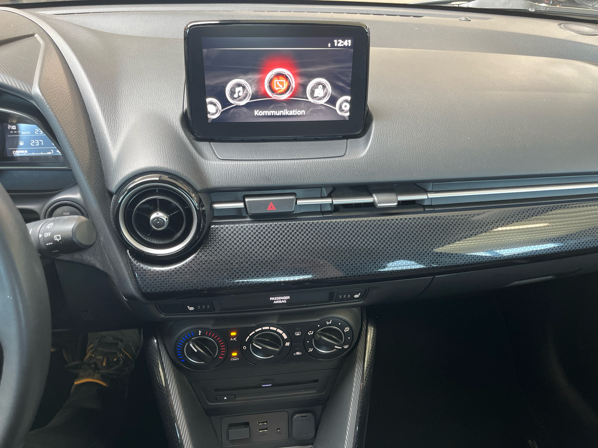 Billede af Mazda 2 1,5 Skyactiv-G Niseko 90HK 5d