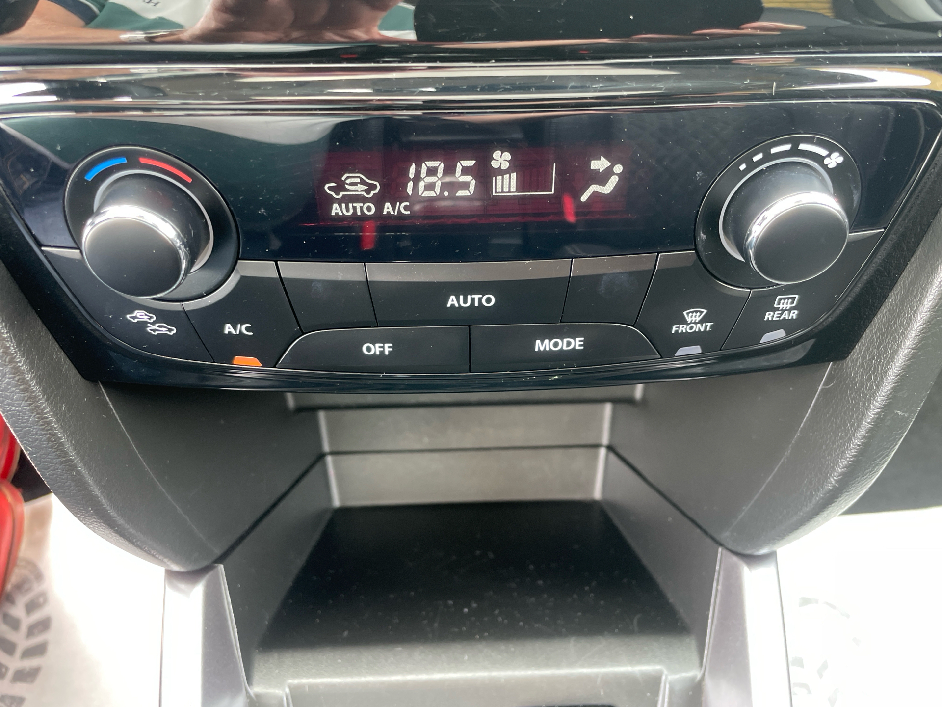 Billede af Suzuki Vitara 1,0 Boosterjet Adventure 112HK 5d