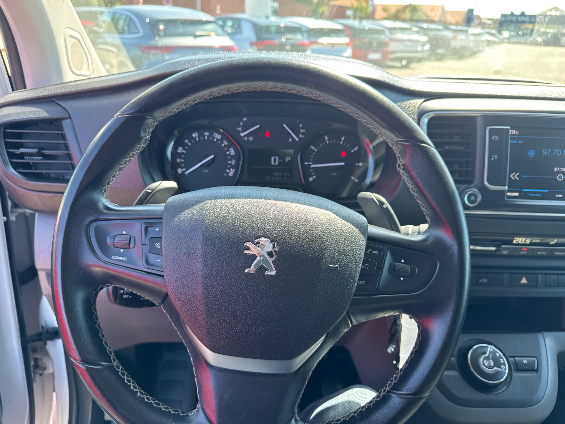 Billede af Peugeot Expert L2 2,0 BlueHDi Premium Pro EAT8 144HK Van 8g Aut.