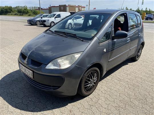 Mitsubishi Colt 1,3 Invite 95HK 5d Aut.