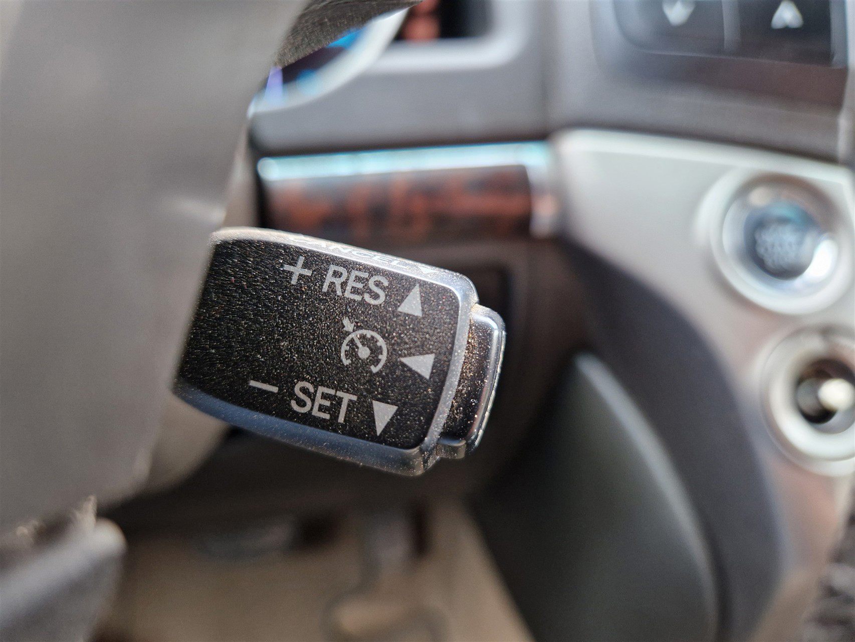 Billede af Toyota Landcruiser 4,5 V8 D4-D 4x4 286HK 5d 8g Aut.