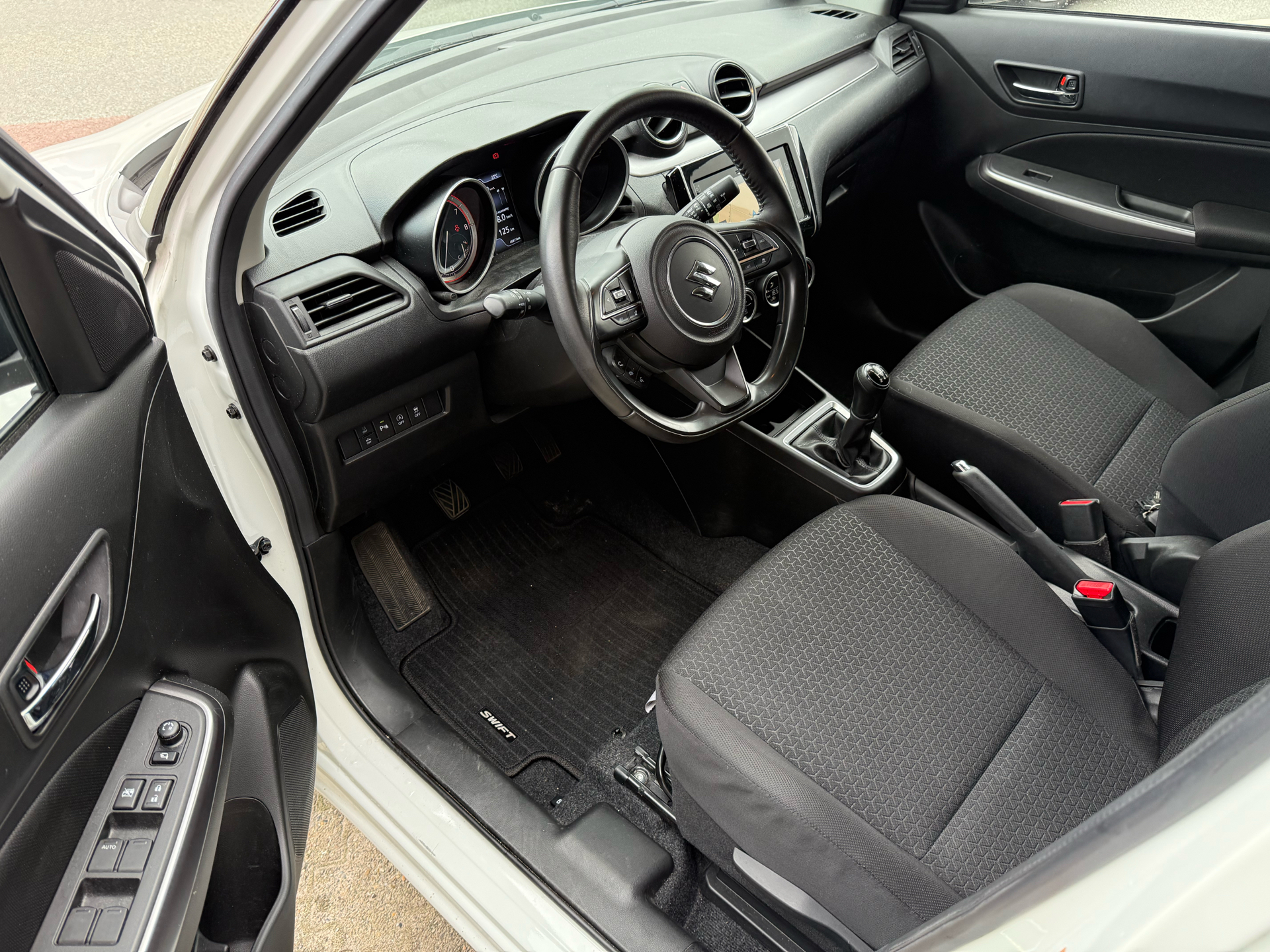 Billede af Suzuki Swift 1,2 Dualjet  Mild hybrid Exclusive AEB 83HK 5d