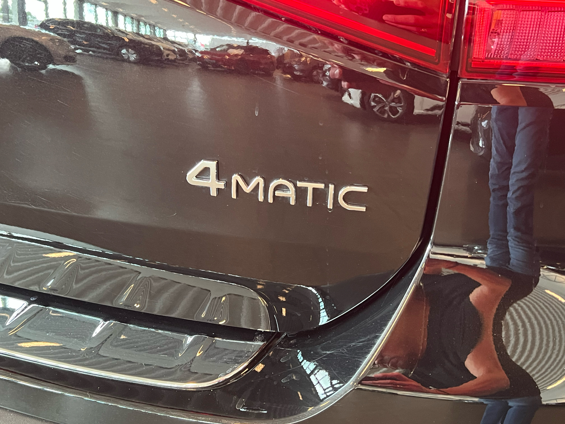 Billede af Mercedes-Benz EQB 300 EL AMG Line 7 Pers. 4Matic 228HK 5d Aut.