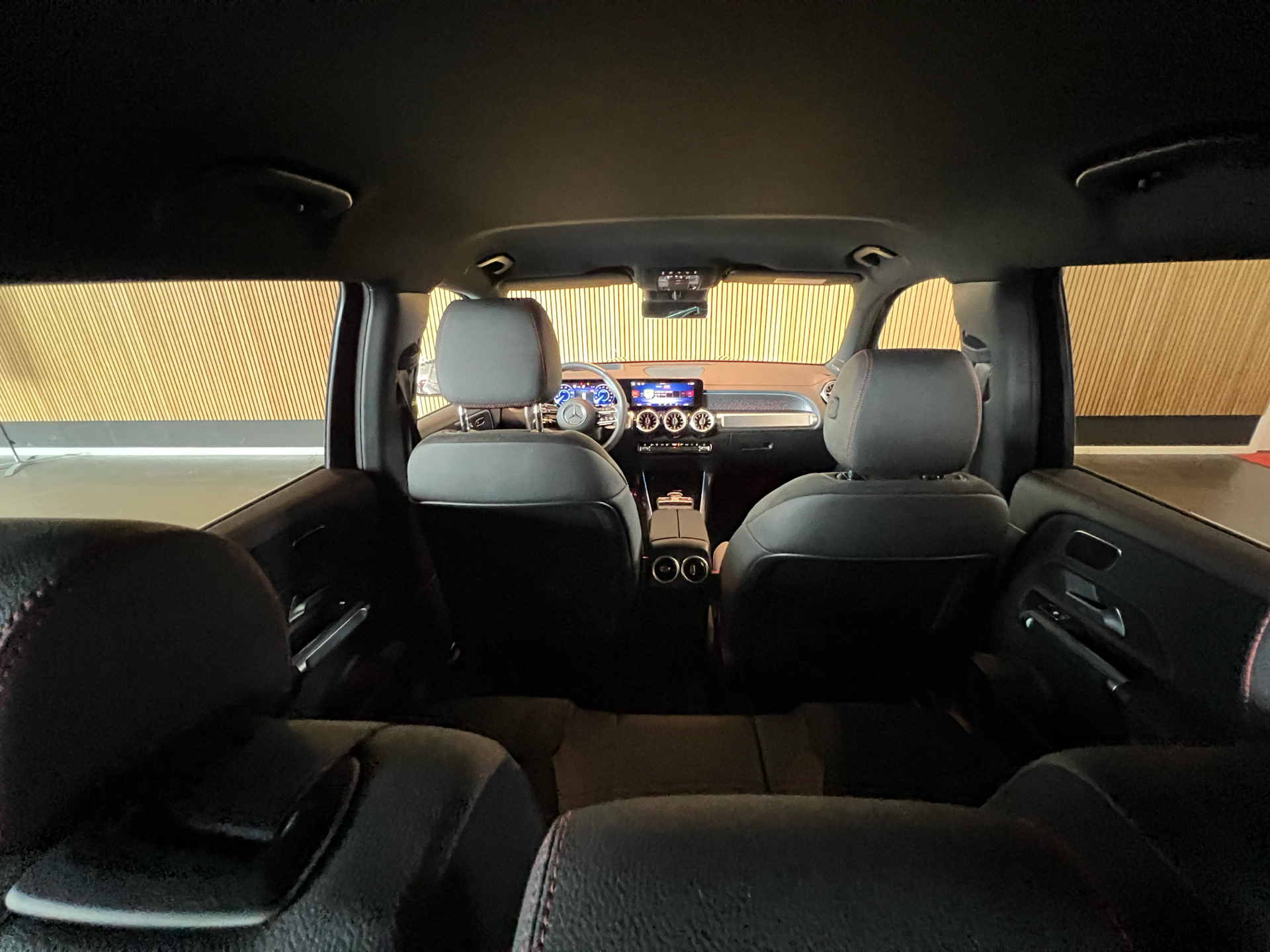 Billede af Mercedes-Benz EQB 300 EL AMG Line 7 Pers. 4Matic 228HK 5d Aut.