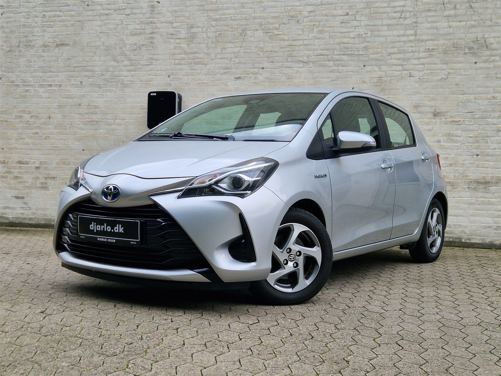 Billede af Toyota Yaris 1,5 Hybrid H2 E-CVT 100HK 5d Trinl. Gear