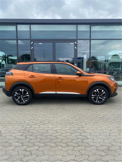 Peugeot 2008 1,2 PureTech Allure Tour 130HK 5d