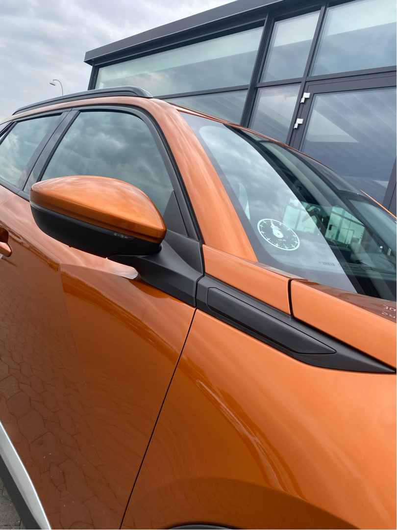Billede af Peugeot 2008 1,2 PureTech Allure Tour 130HK 5d