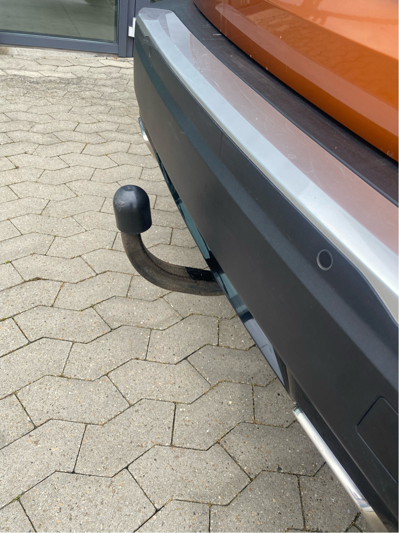 Billede af Peugeot 2008 1,2 PureTech Allure Tour 130HK 5d