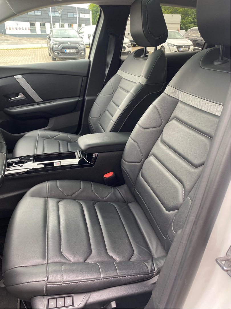 Billede af Citroën C4 1,5 Blue HDi Shine Sport EAT8 130HK 5d 8g Aut.