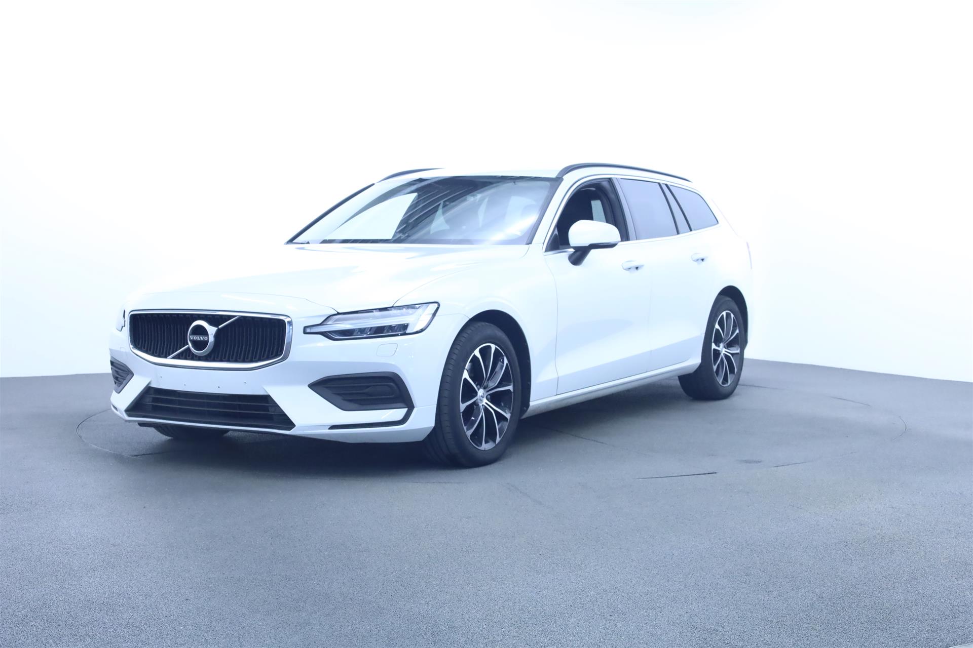Billede af Volvo V60 2,0 B4 Momentum 197HK Stc 8g Aut.