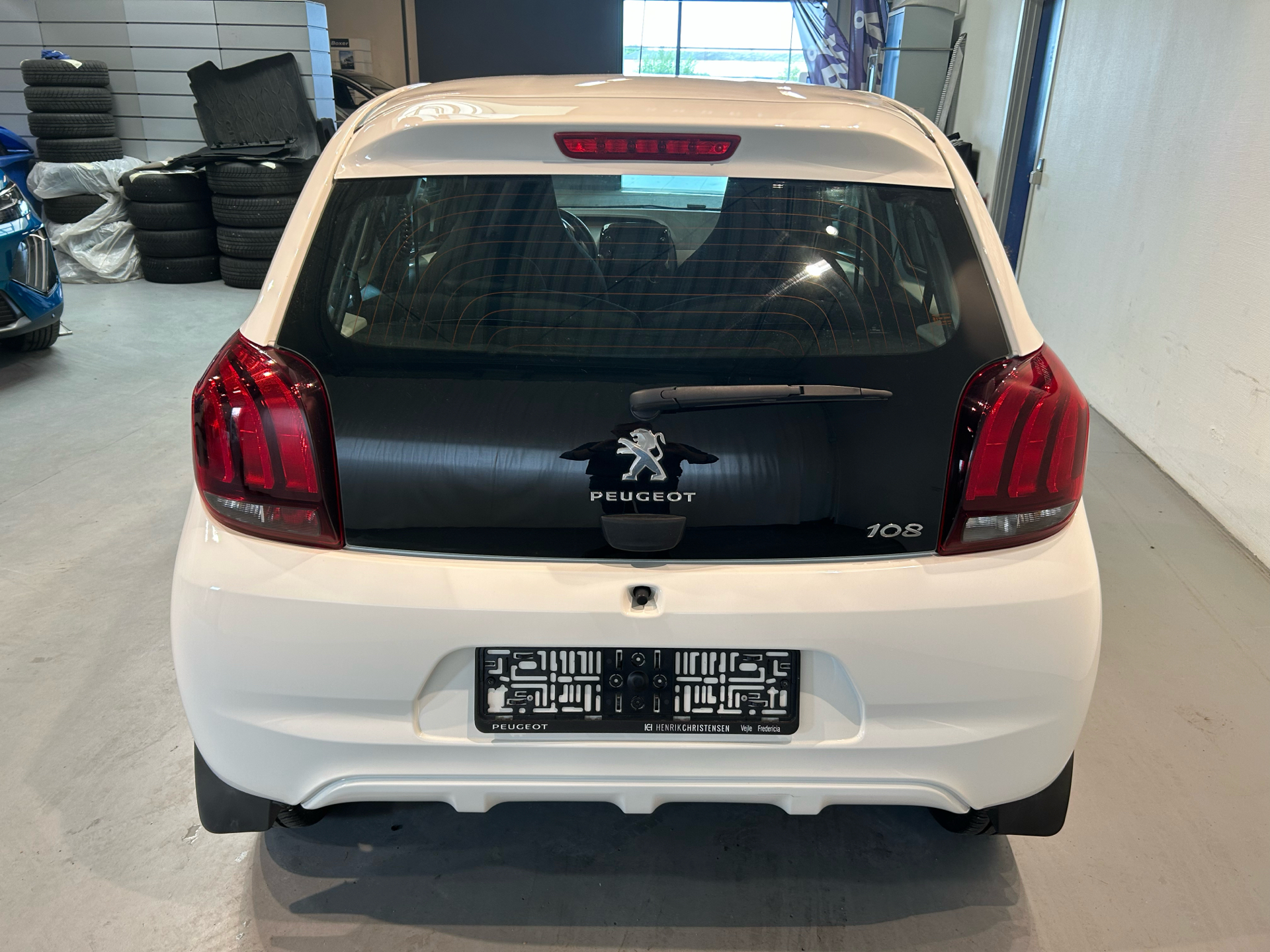 Billede af Peugeot 108 1,0 e-Vti Allure+ 72HK 5d