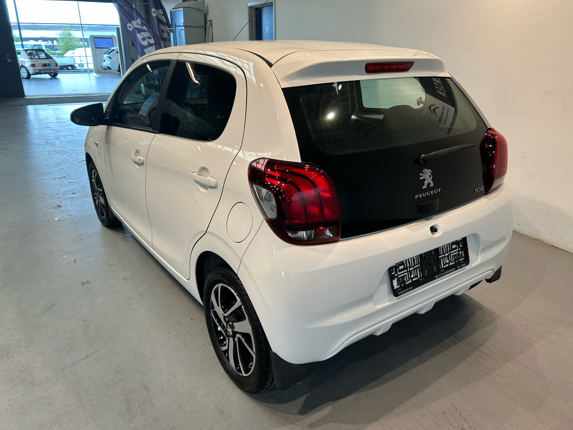 Billede af Peugeot 108 1,0 e-Vti Allure+ 72HK 5d