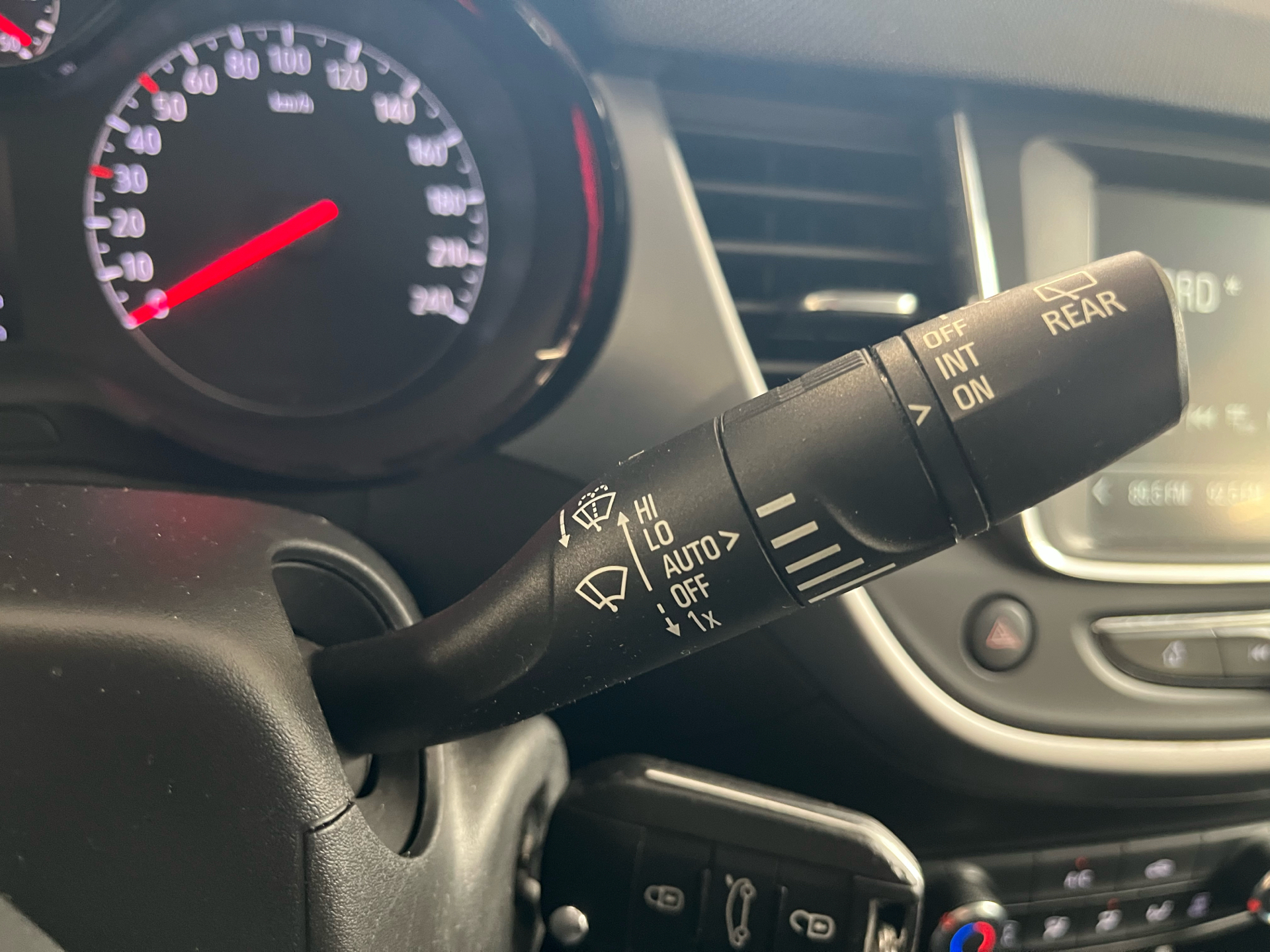 Billede af Opel Crossland X 1,6 CDTI Enjoy Start/Stop 99HK Van 6g