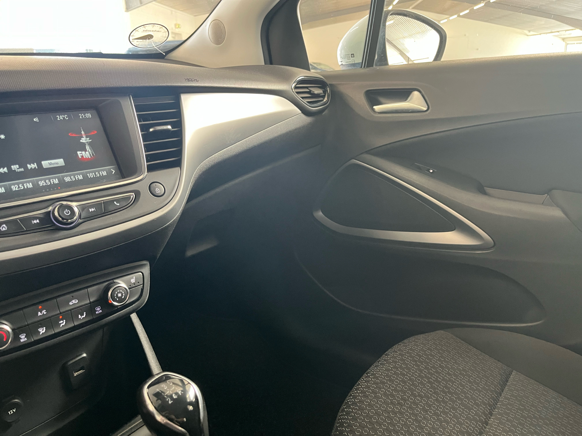 Billede af Opel Crossland X 1,6 CDTI Enjoy Start/Stop 99HK Van 6g