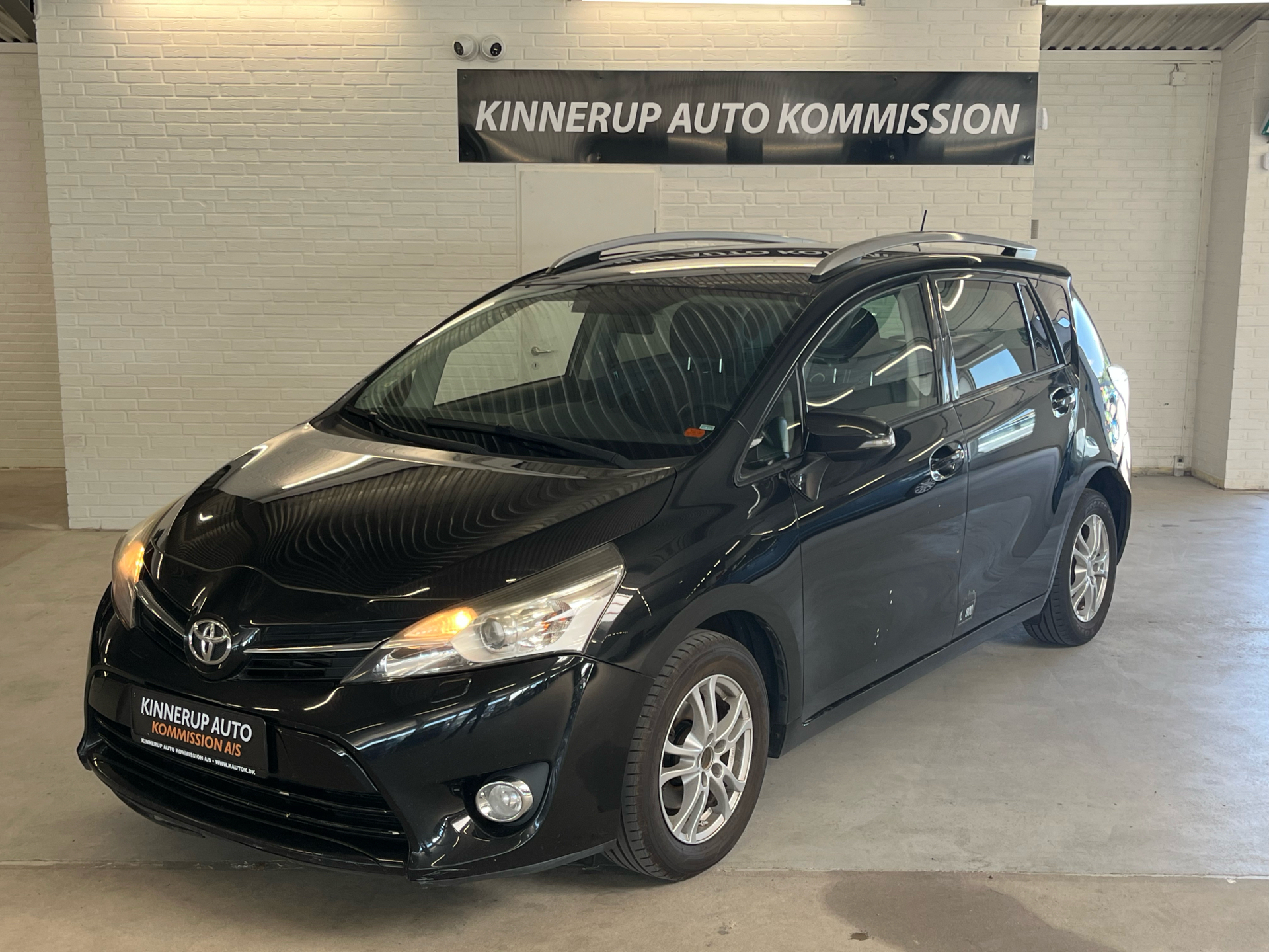 Billede af Toyota SportsVan 2,0 D-4D DPF T2 Touch 124HK Van 6g