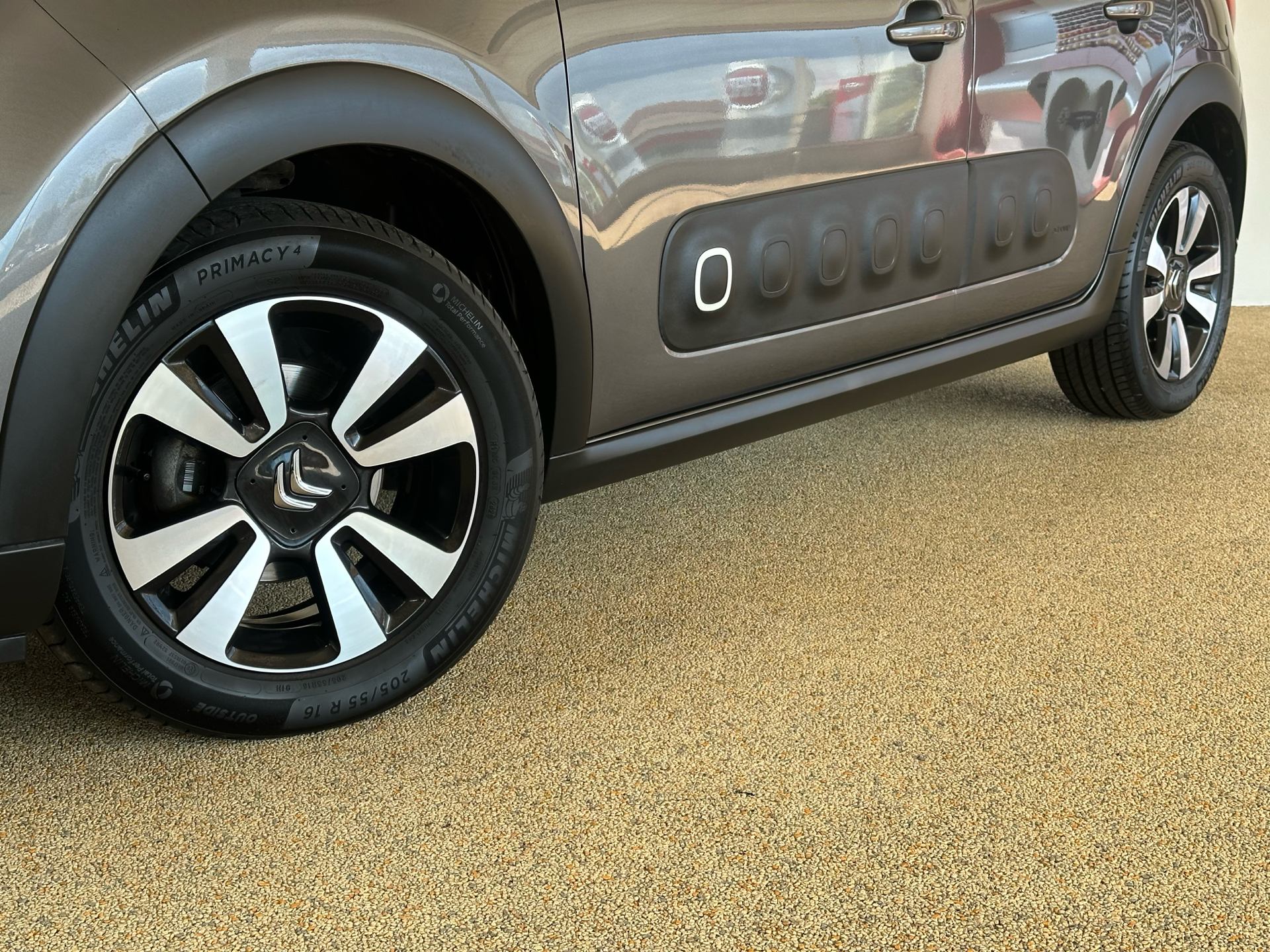 Billede af Citroën C3 1,2 PureTech Triumph EAT6 start/stop 110HK 5d 6g Aut.