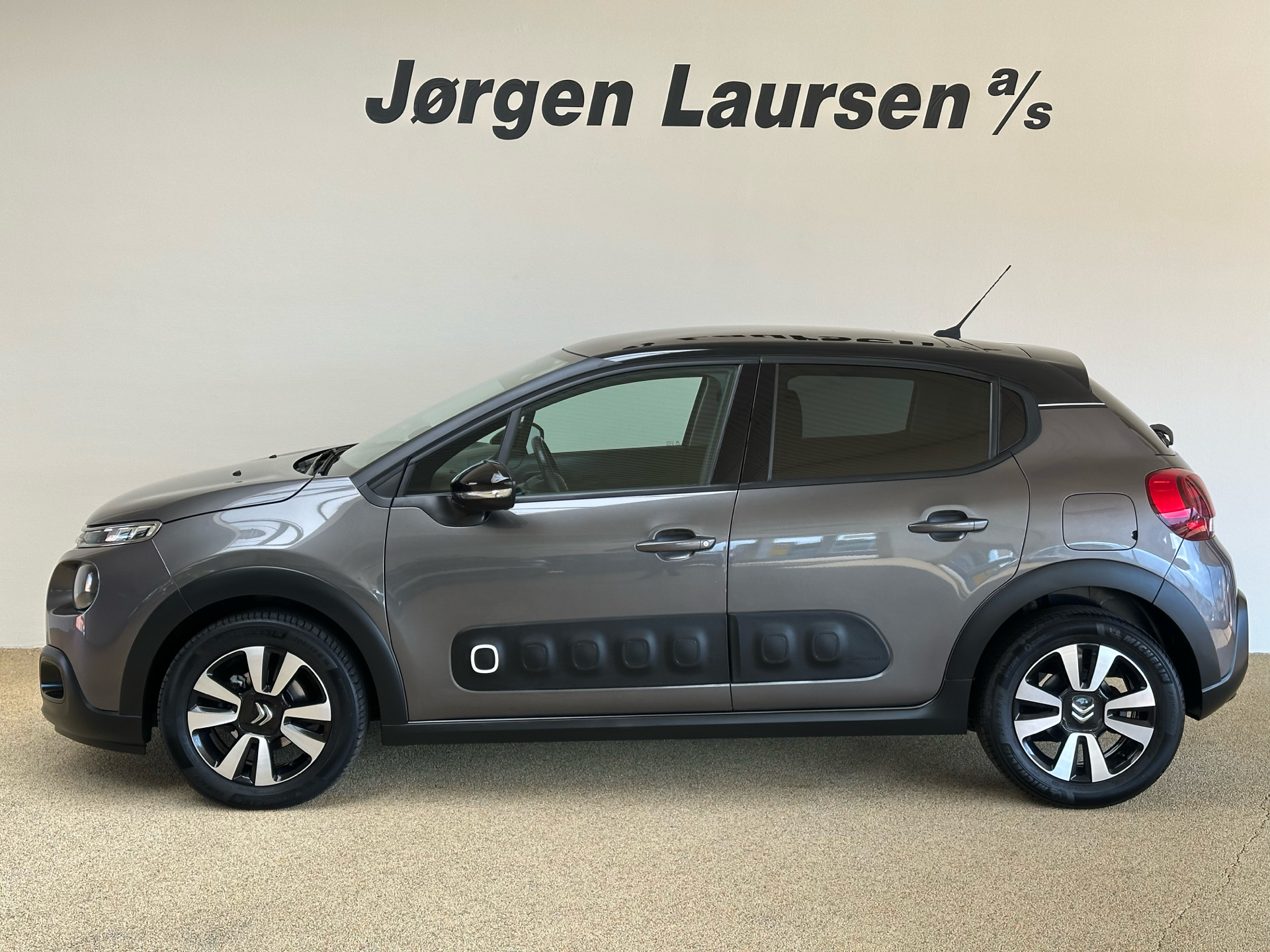 Billede af Citroën C3 1,2 PureTech Triumph EAT6 start/stop 110HK 5d 6g Aut.