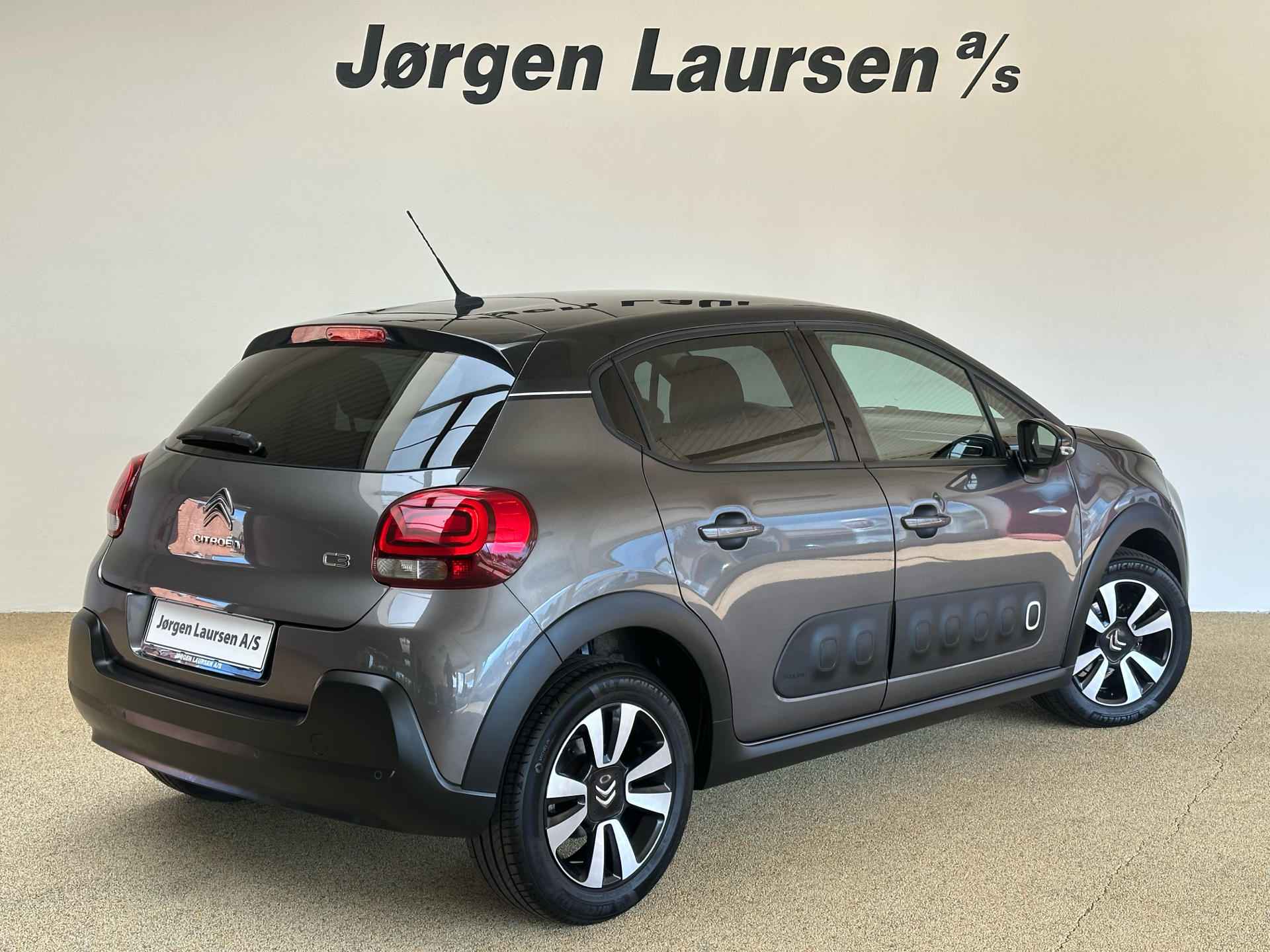 Billede af Citroën C3 1,2 PureTech Triumph EAT6 start/stop 110HK 5d 6g Aut.