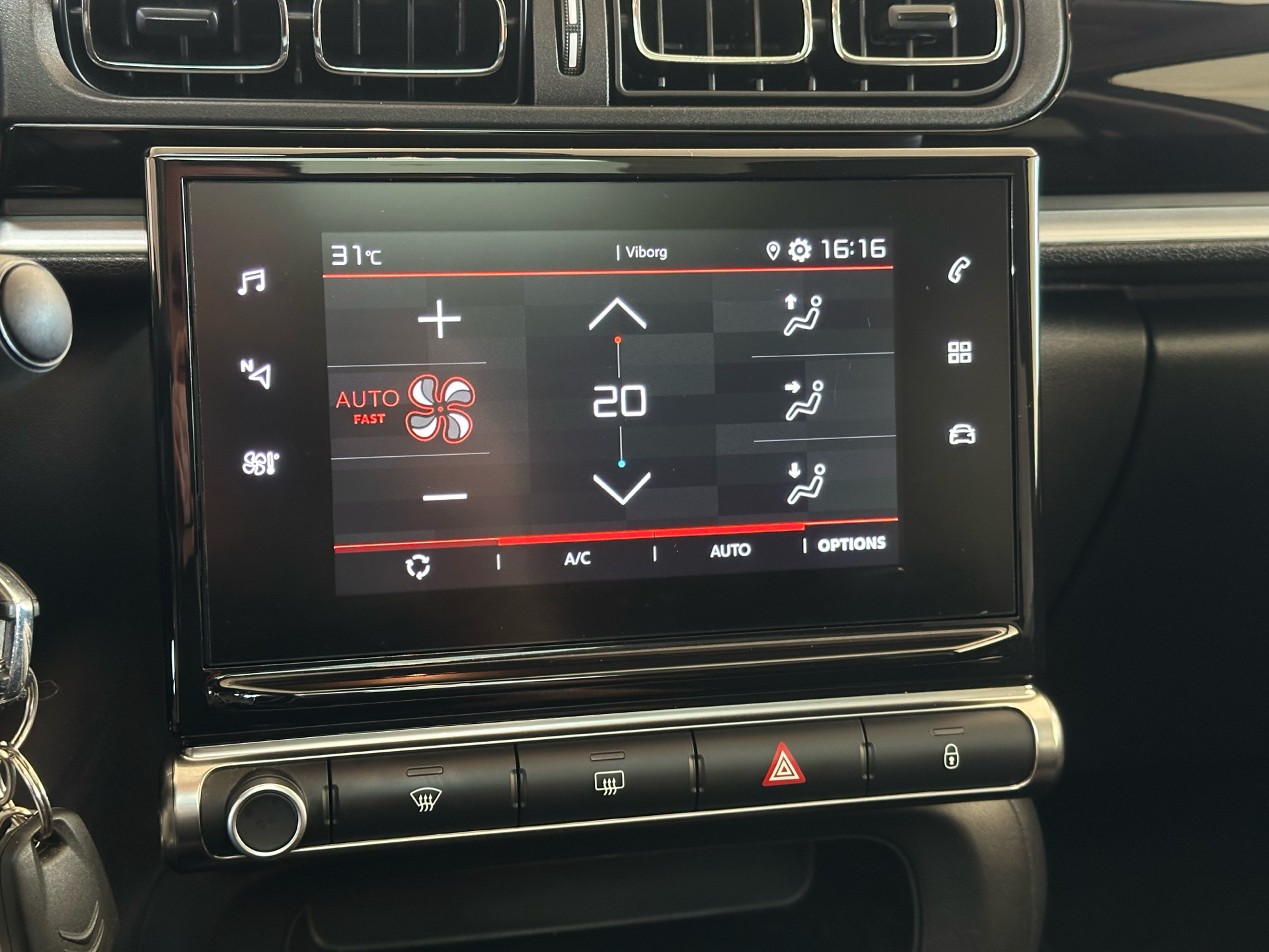 Billede af Citroën C3 1,2 PureTech Triumph EAT6 start/stop 110HK 5d 6g Aut.