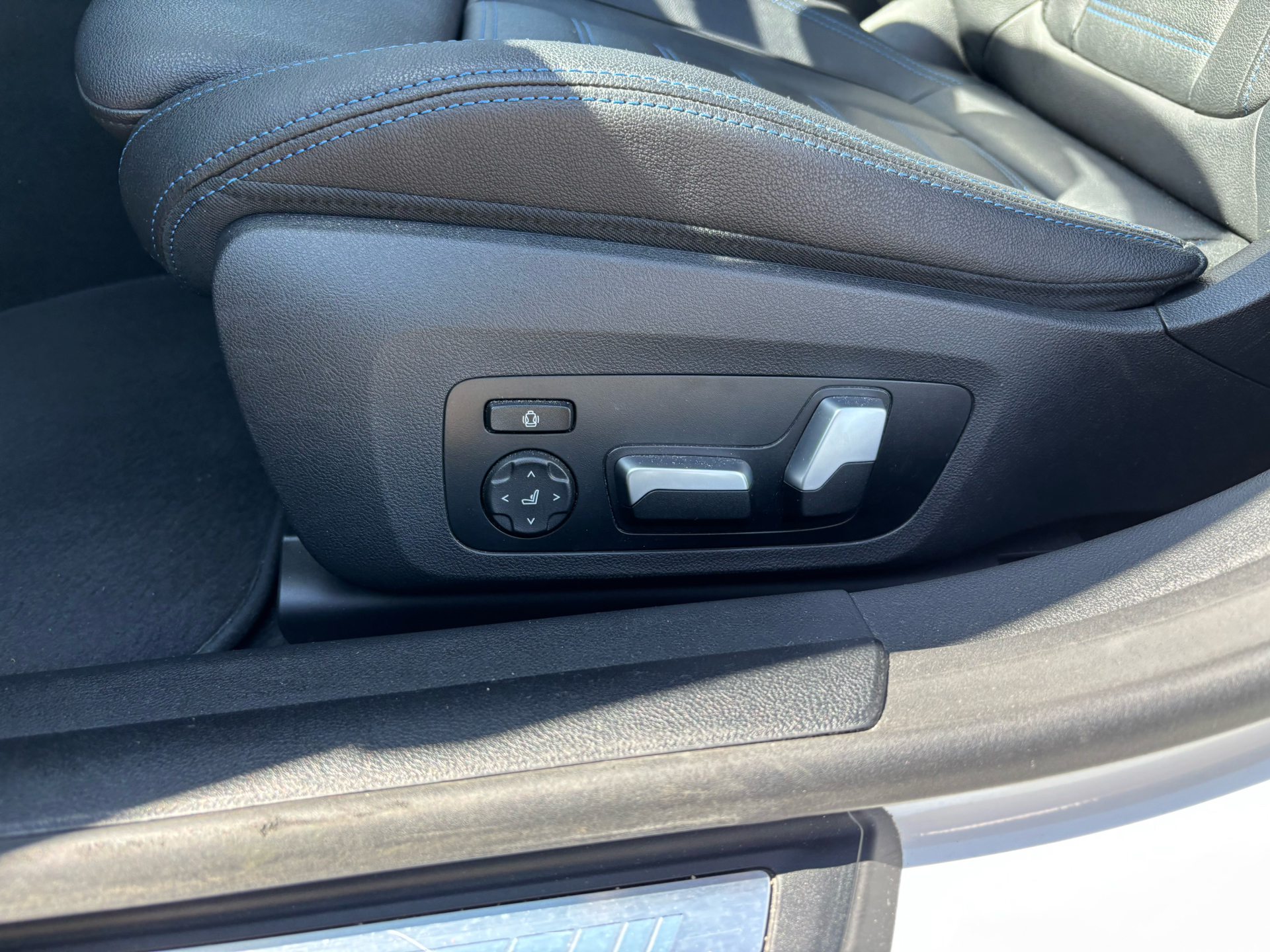 Billede af BMW i4 eDrive40 Gran Coupé EL Charged 340HK 5d Aut.