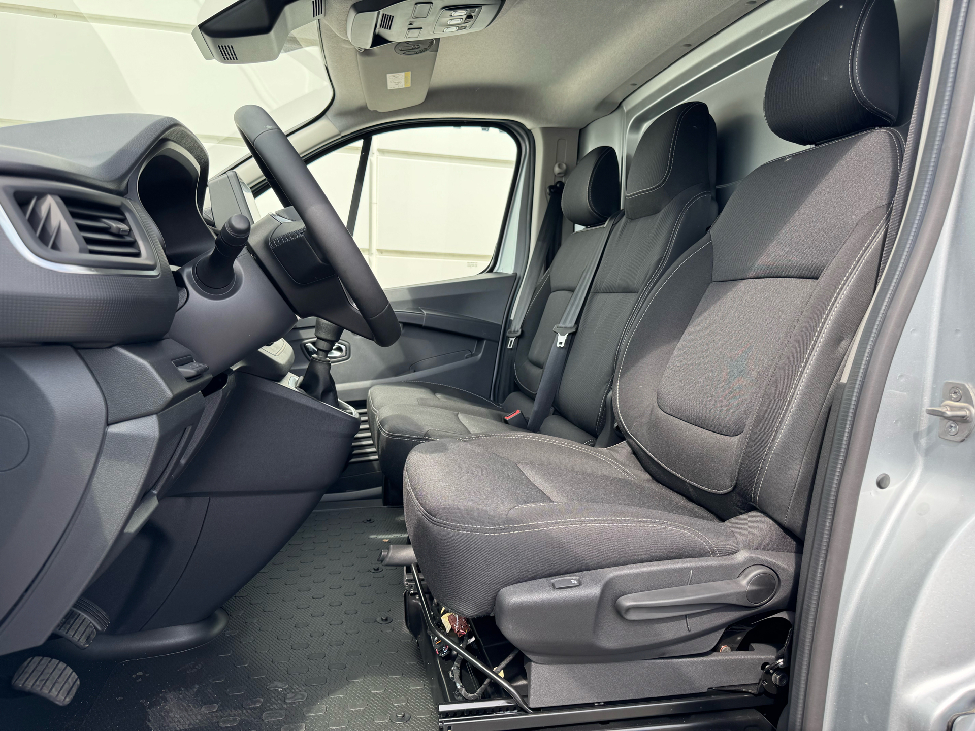 Billede af Nissan Primastar L2H1 2,0 DCi N-Connecta 150HK Van 6g