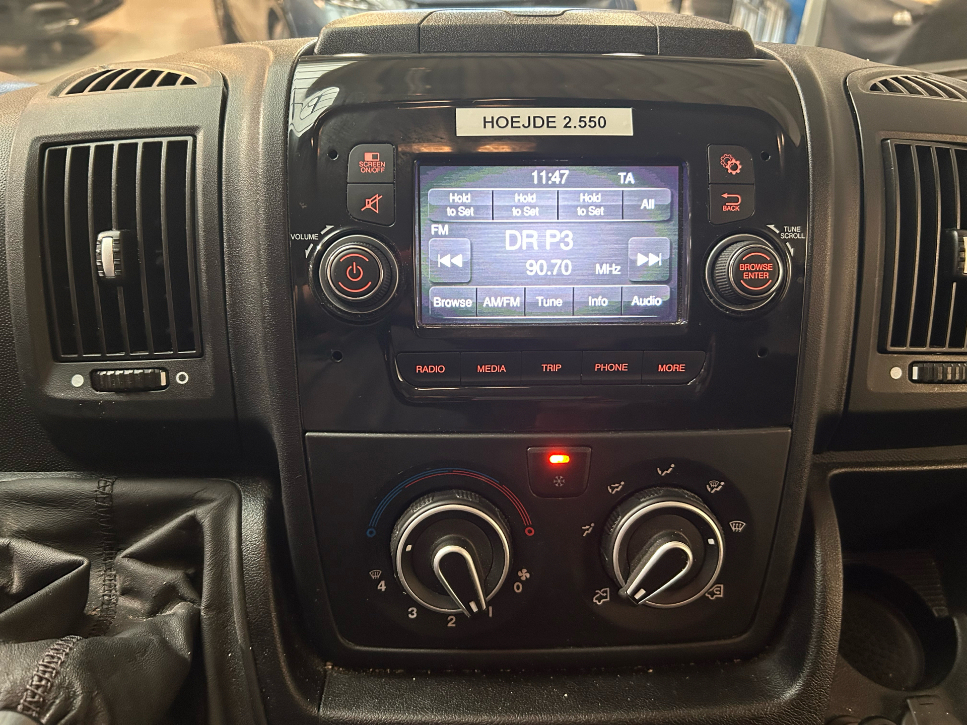 Billede af Peugeot Boxer 335 L3H2 2,2 BlueHDi Premium Pro 165HK Van 6g