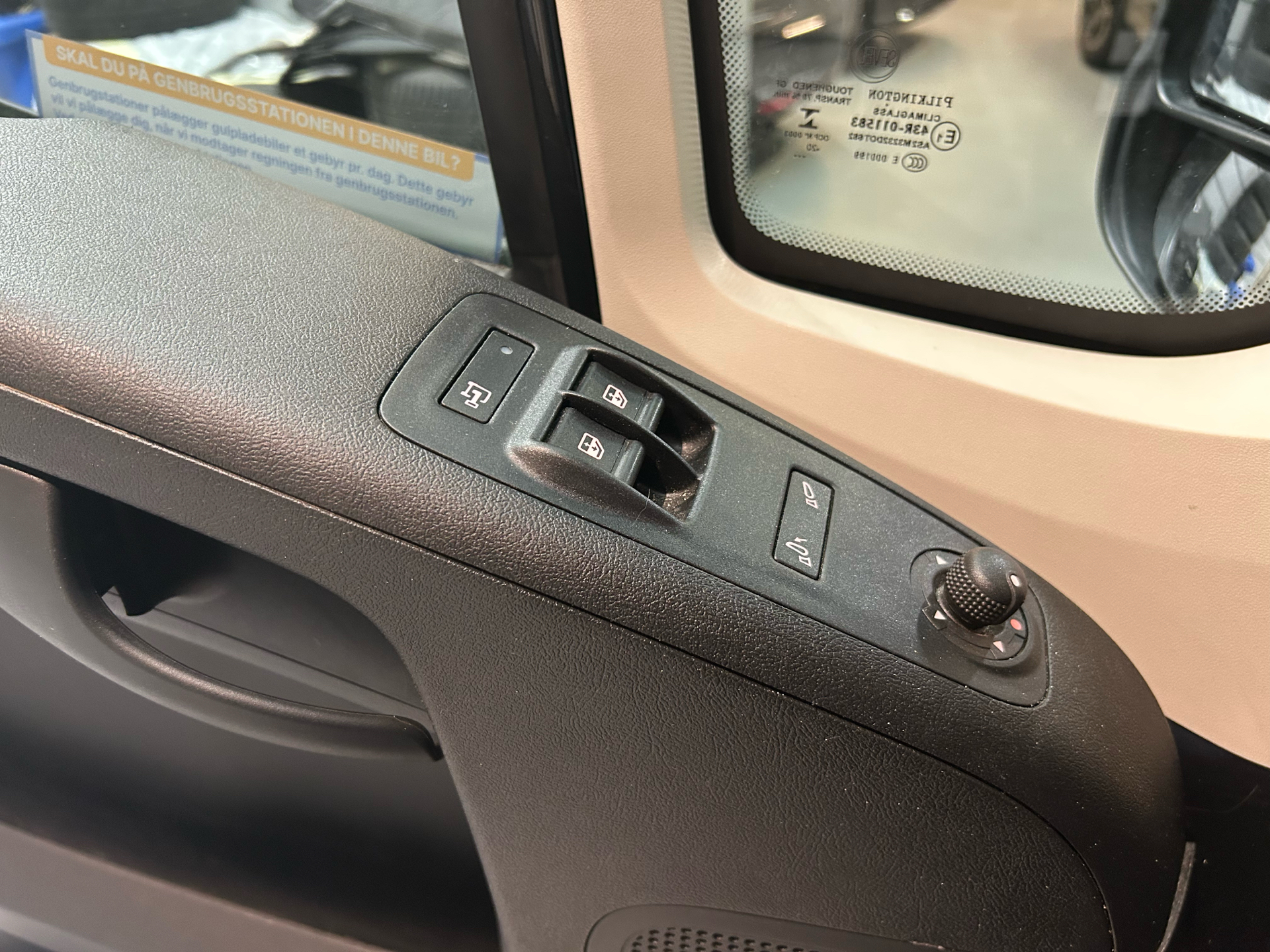 Billede af Peugeot Boxer 335 L3H2 2,2 BlueHDi Premium Pro 165HK Van 6g