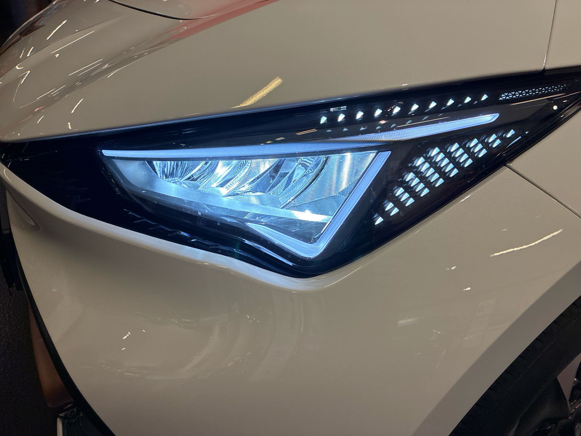 Billede af Cupra Born EL e-boost  231HK 5d Aut. 