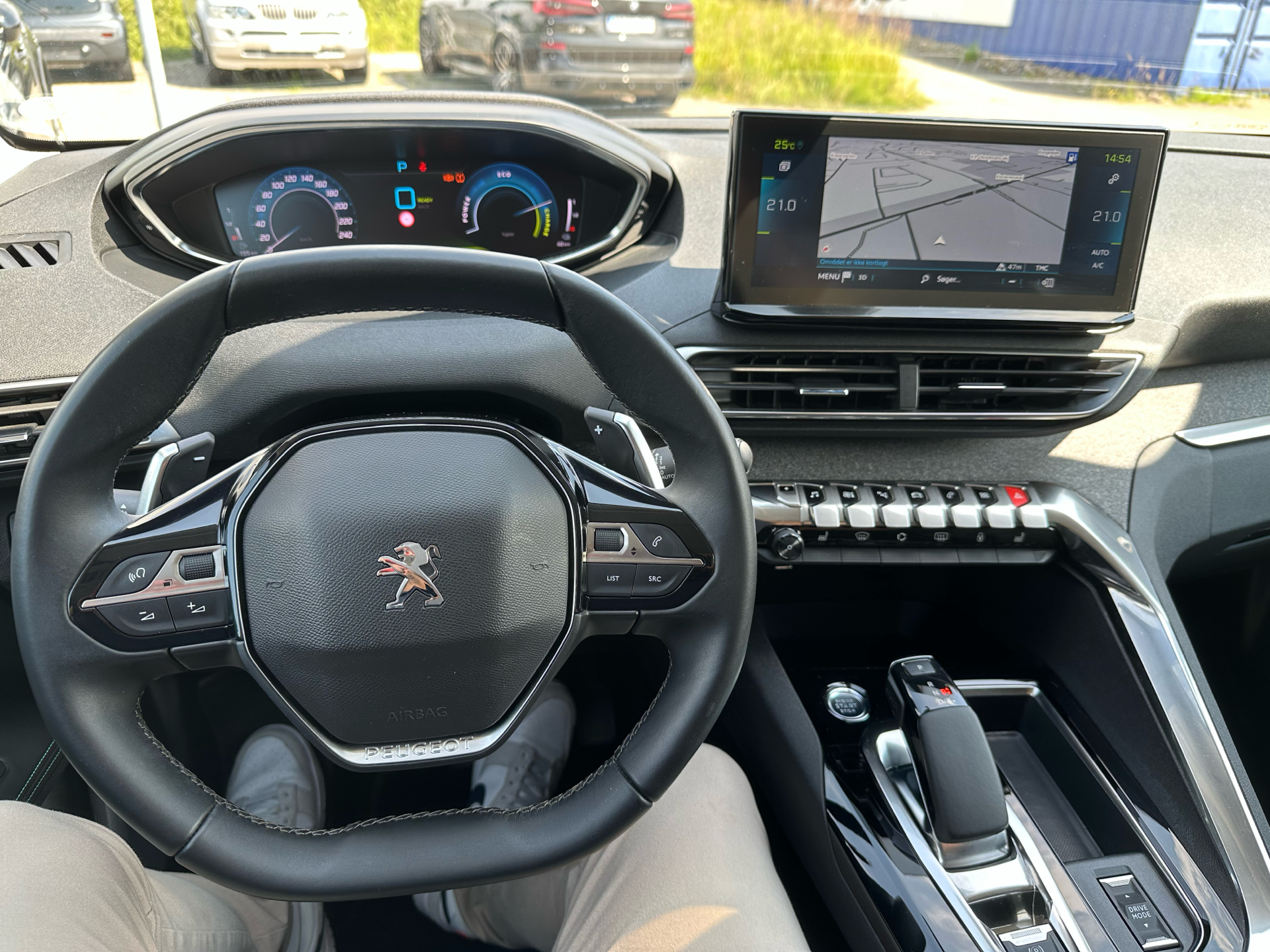 Billede af Peugeot 3008 1,6 PureTech  Plugin-hybrid First Selection EAT8 225HK 5d 8g Aut.
