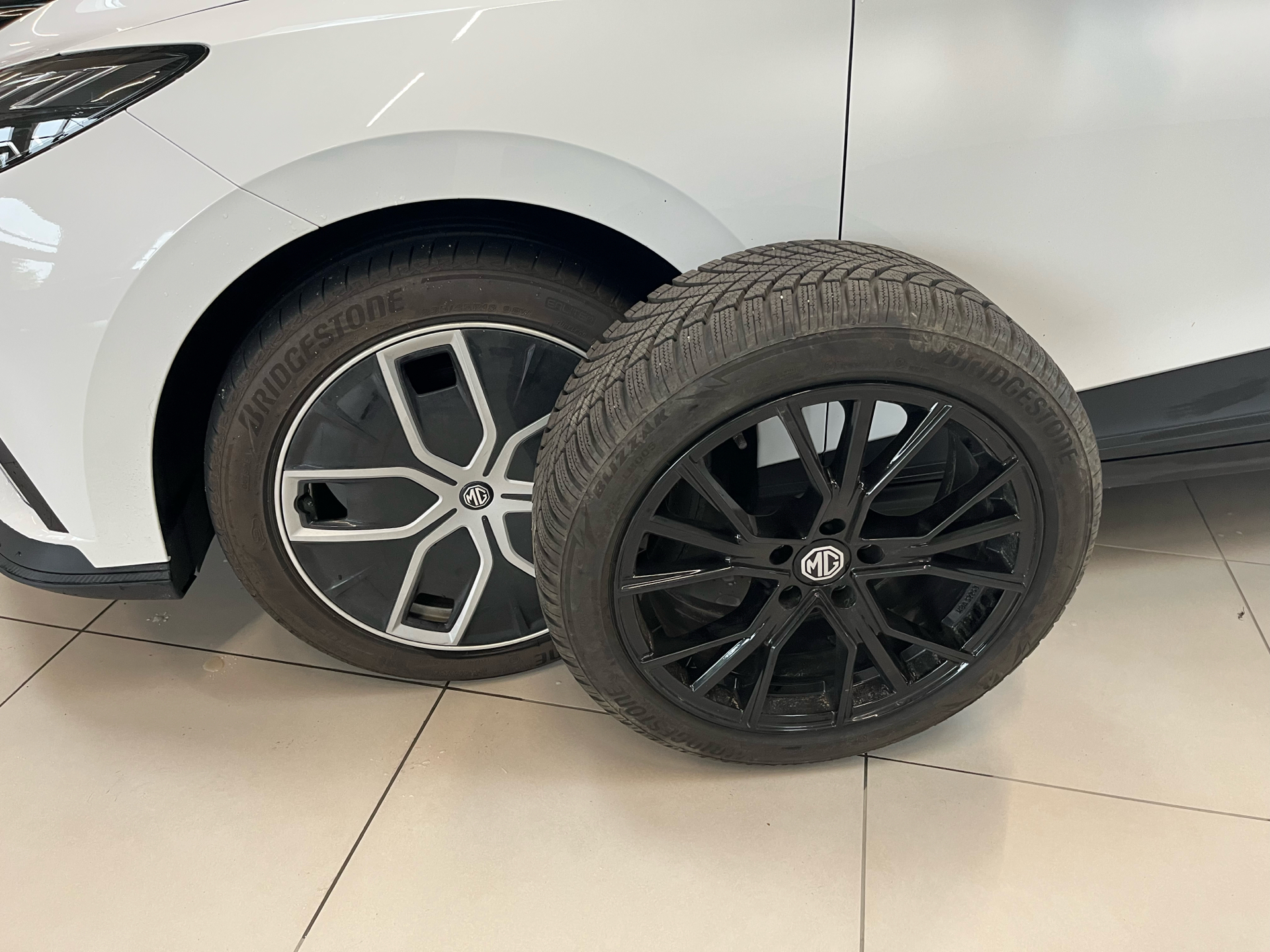Billede af MG MG4 Electric EL Luxury Long Range 204HK 5d Aut.