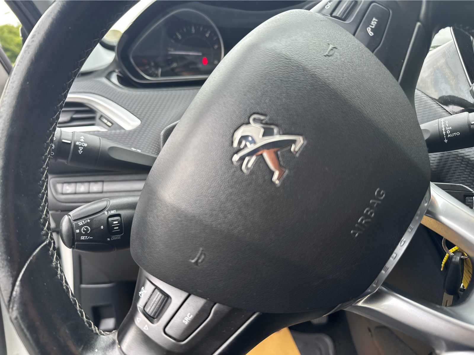 Billede af Peugeot 208 1,6 BlueHDi Allure 100HK 5d