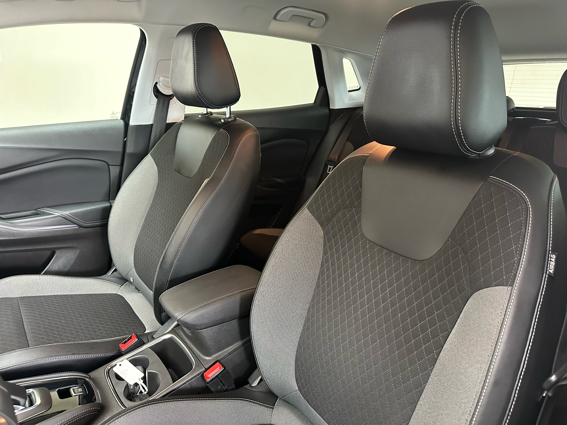 Billede af Opel Grandland X 1,6 PHEV  Plugin-hybrid Euro Limited 225HK 5d 8g Aut.