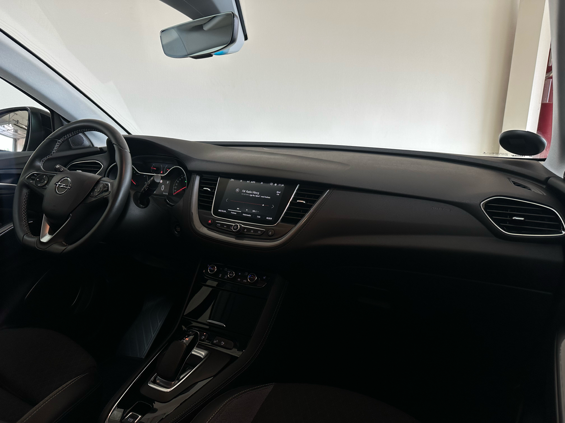 Billede af Opel Grandland X 1,6 PHEV  Plugin-hybrid Euro Limited 225HK 5d 8g Aut.