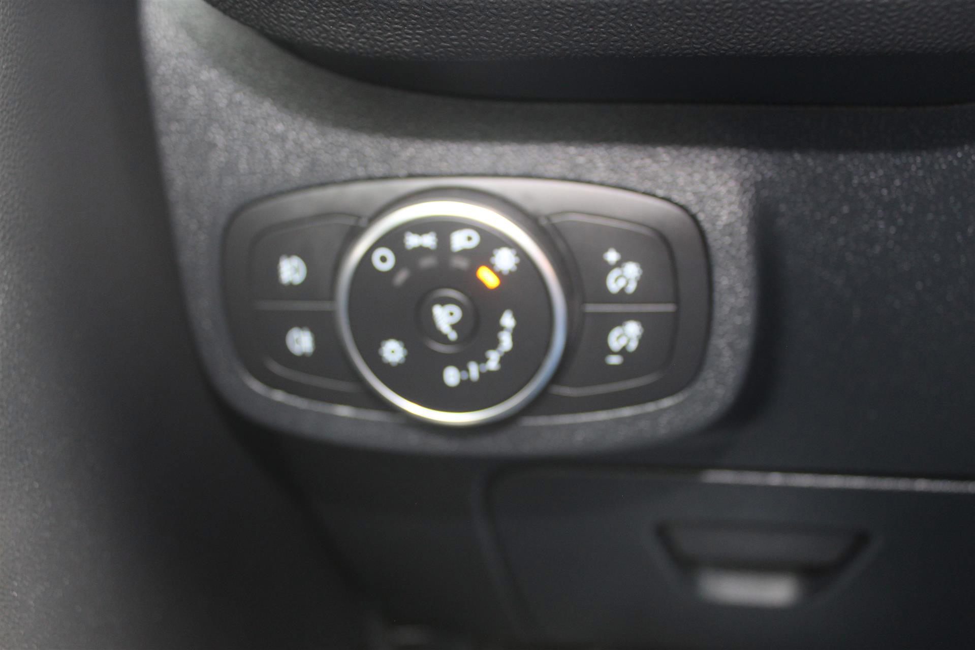 Billede af Ford Fiesta 1,0 EcoBoost Hybrid Titanium Start/Stop 125HK 5d Man. 