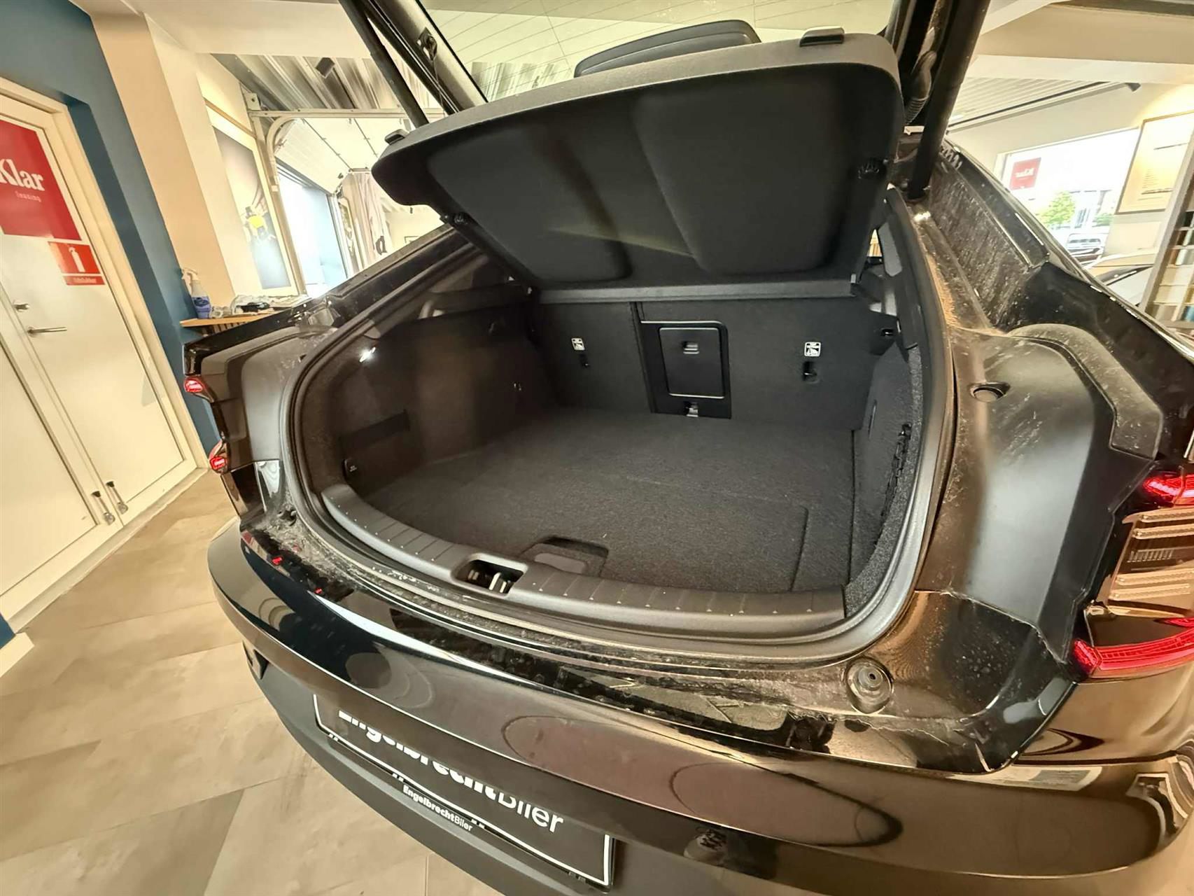Billede af Polestar 2 EL Long range Single motor Plus 299HK 5d Aut.
