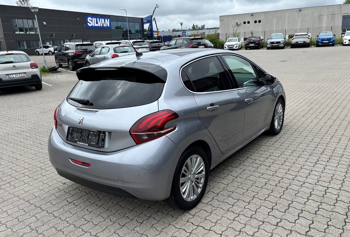 Billede af Peugeot 208 1,5 BlueHDi Privé 100HK 5d