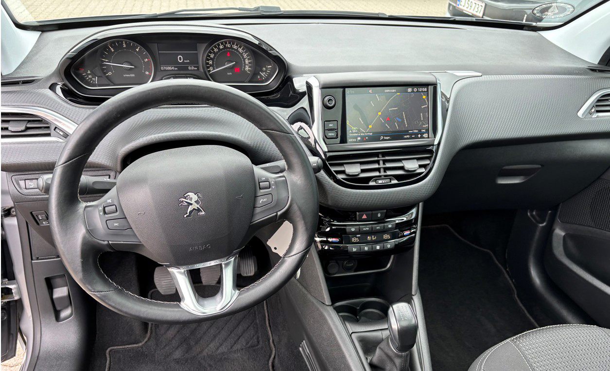 Billede af Peugeot 208 1,5 BlueHDi Privé 100HK 5d