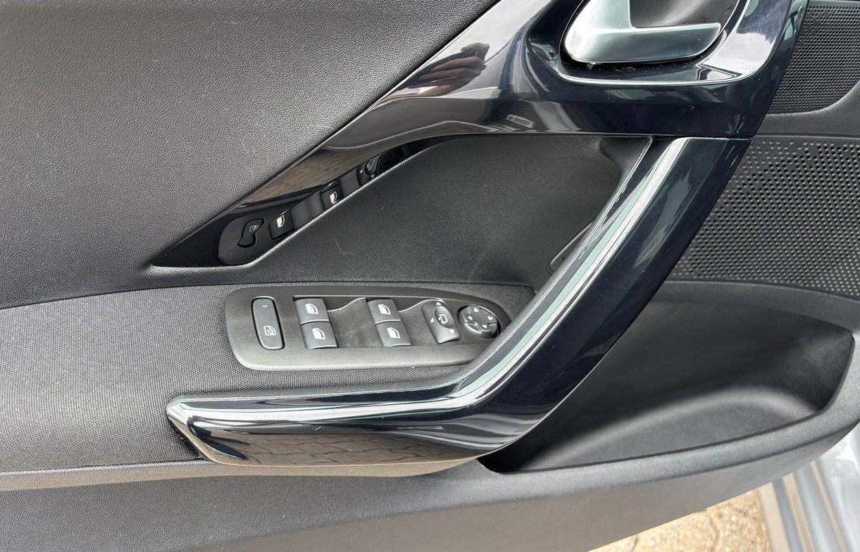 Billede af Peugeot 208 1,5 BlueHDi Privé 100HK 5d