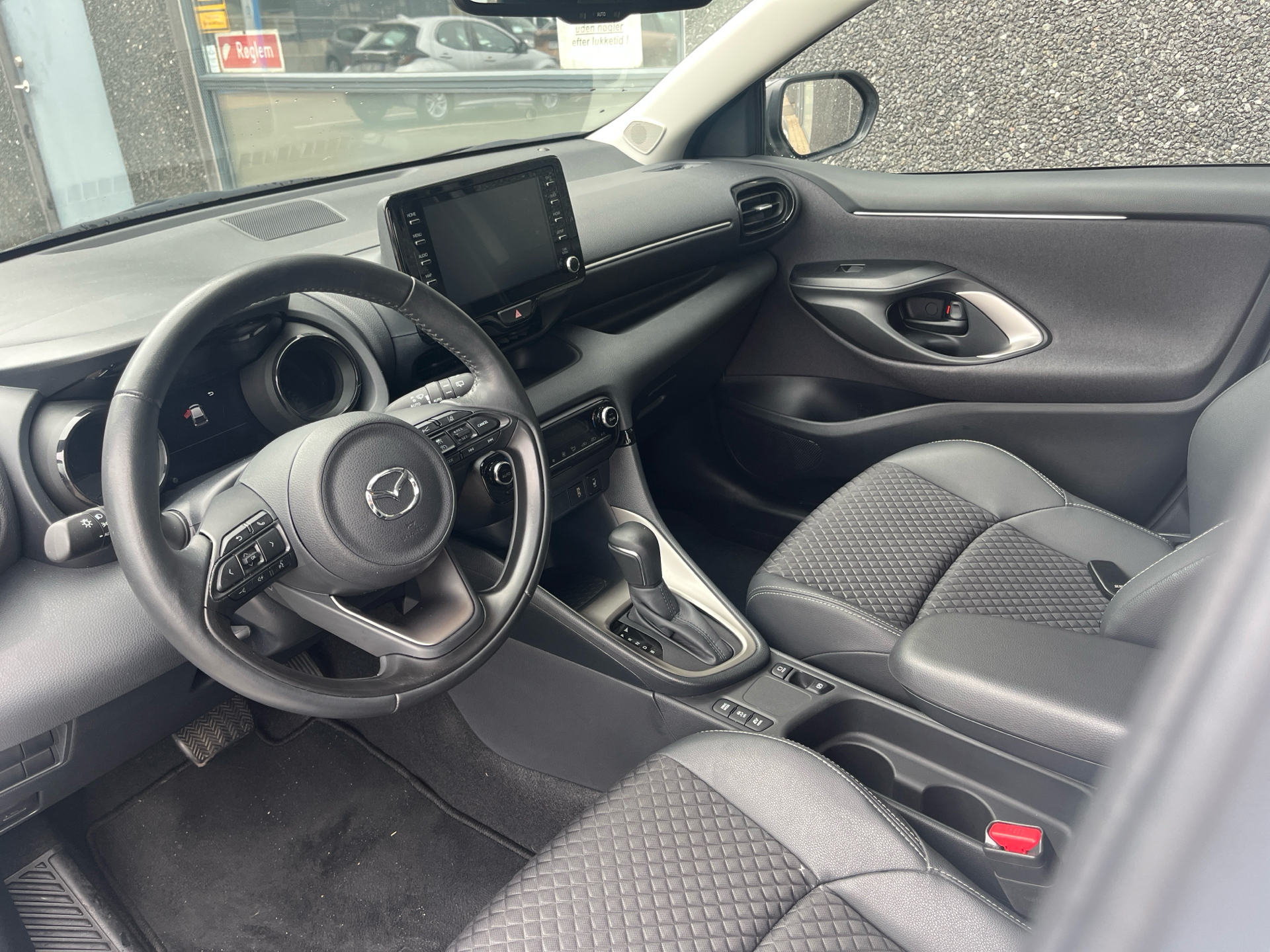 Billede af Mazda 2 1,5 VVT-I  Hybrid Agile Comfort & Safety Pack CVT 116HK 5d Trinl. Gear