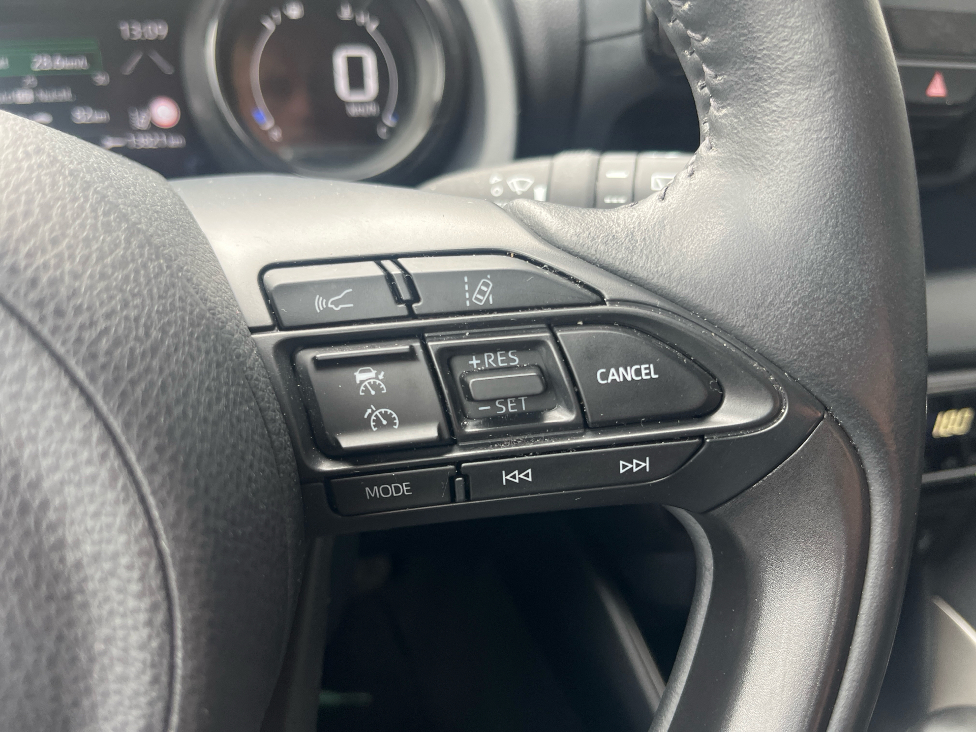 Billede af Mazda 2 1,5 VVT-I  Hybrid Agile Comfort & Safety Pack CVT 116HK 5d Trinl. Gear