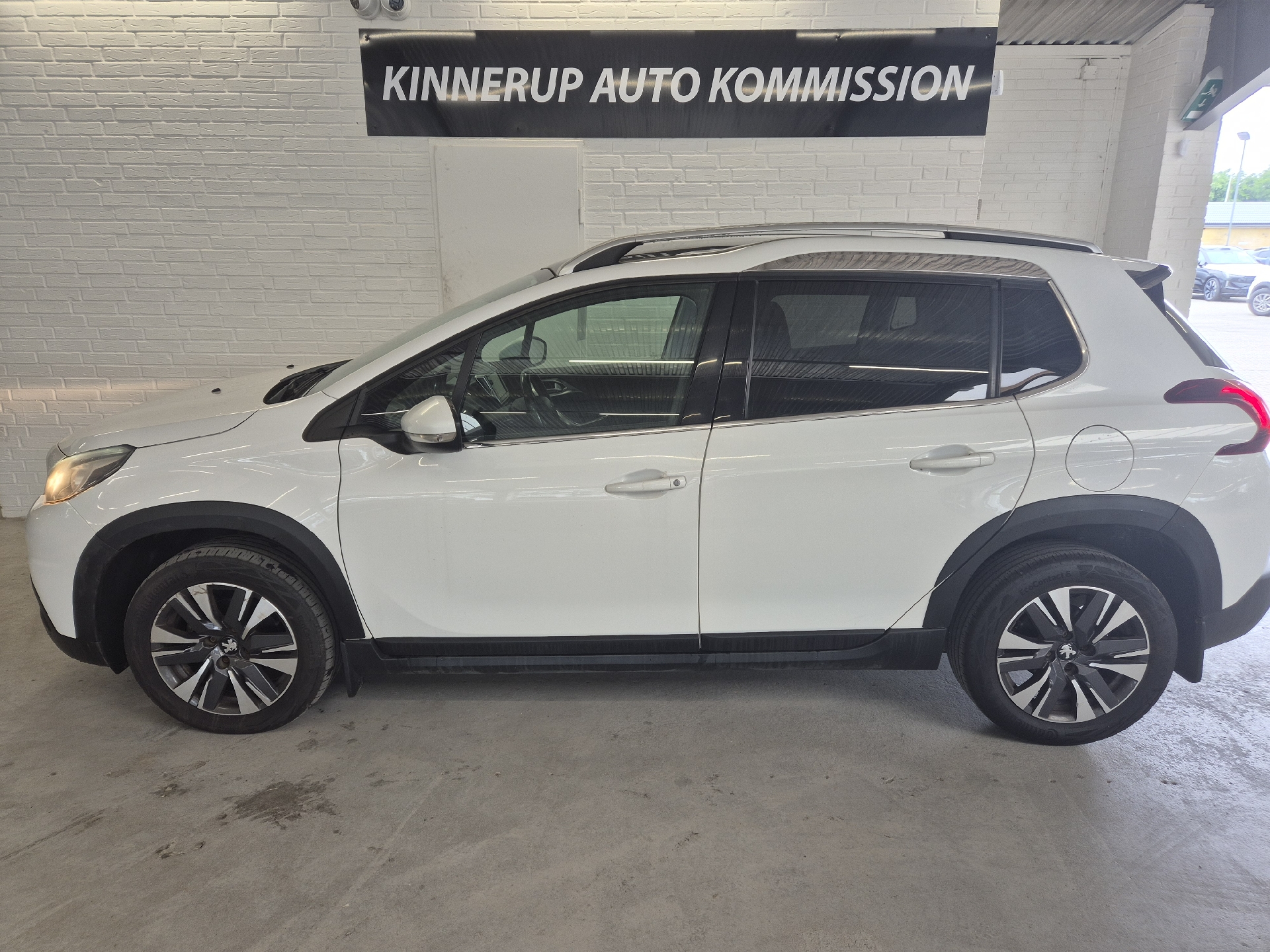 Billede af Peugeot 2008 1,6 BlueHDi Desire Sky 100HK