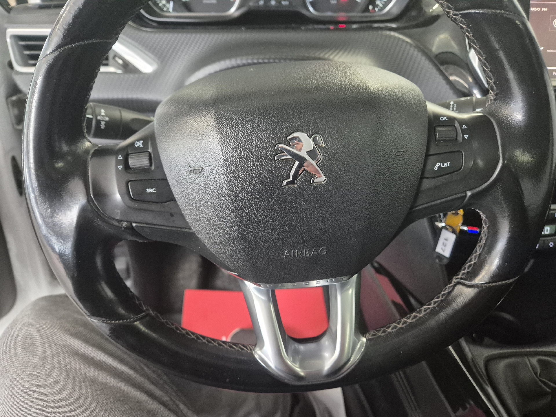 Billede af Peugeot 2008 1,6 BlueHDi Desire Sky 100HK