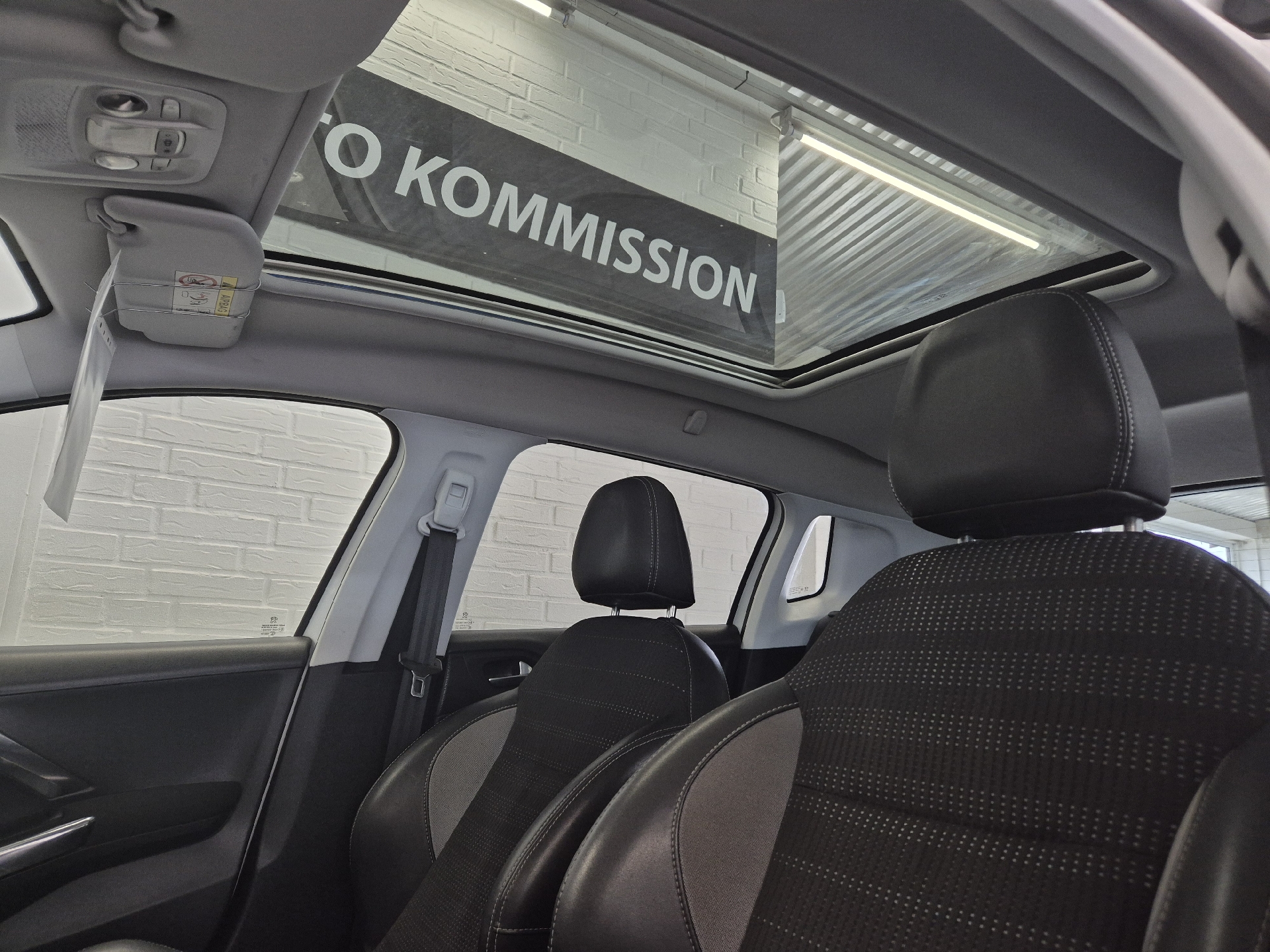 Billede af Peugeot 2008 1,6 BlueHDi Desire Sky 100HK