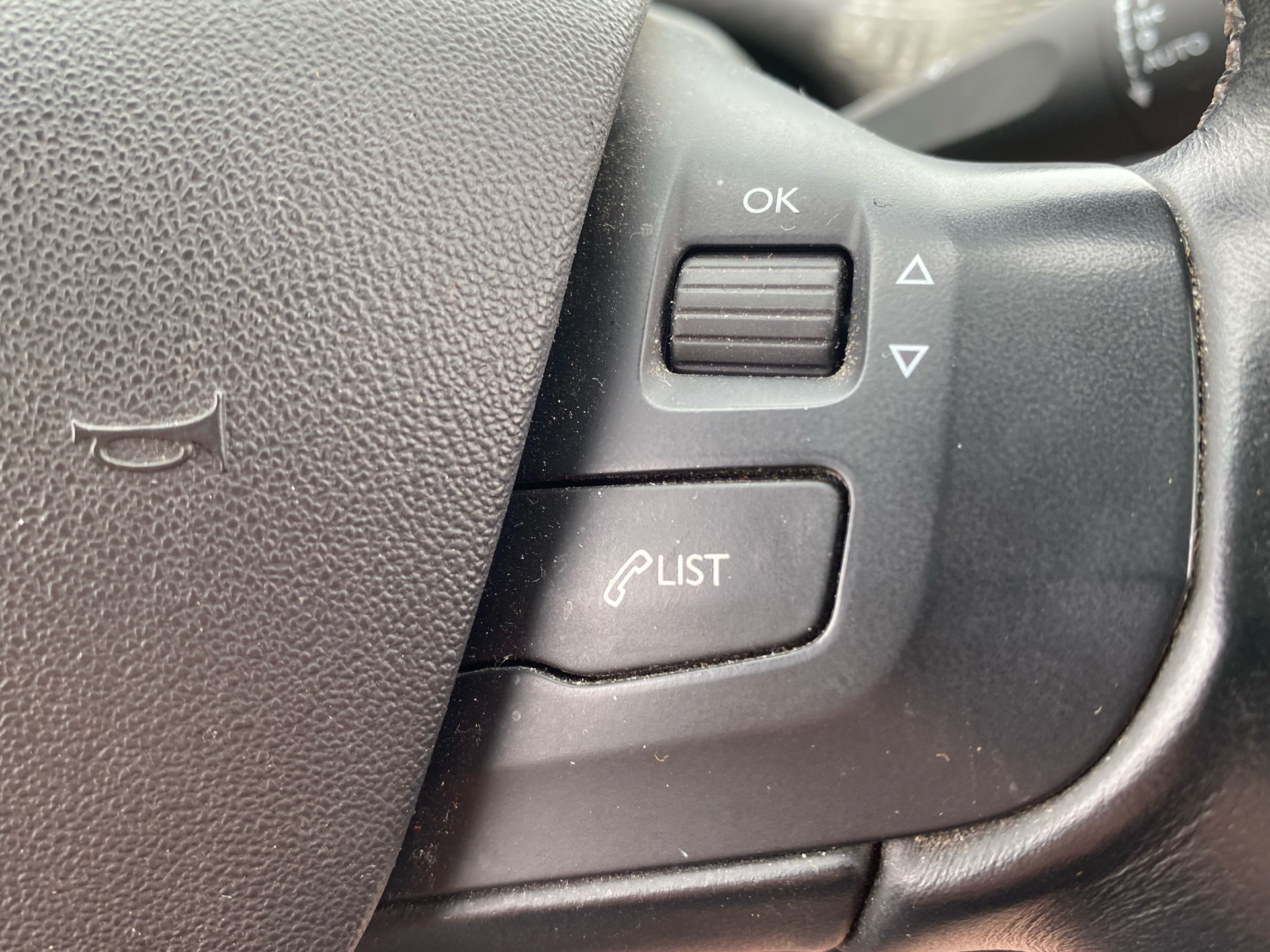 Billede af Peugeot 2008 1,2 e-THP Allure EAT6 110HK 6g Aut.