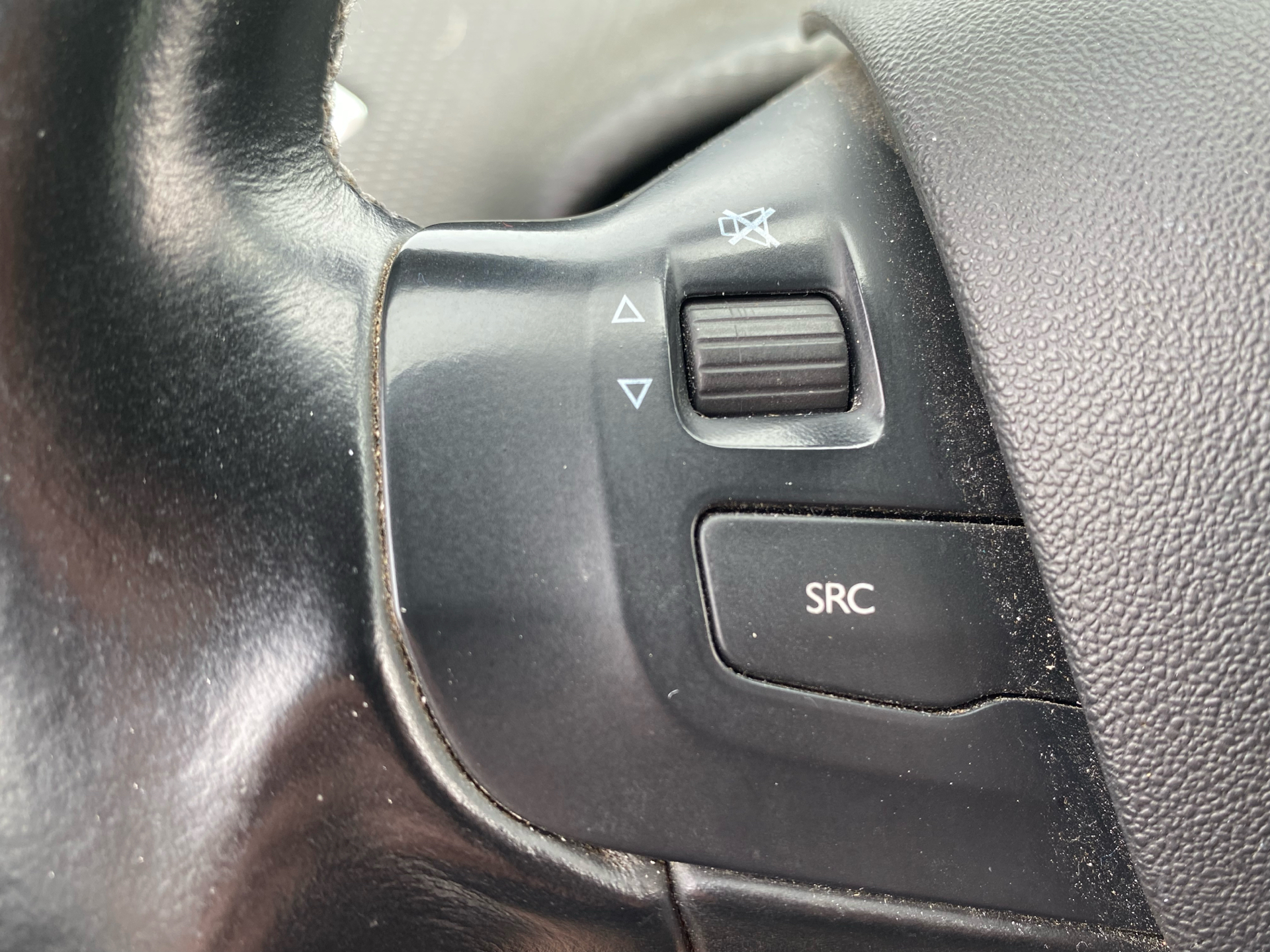 Billede af Peugeot 2008 1,2 e-THP Allure EAT6 110HK 6g Aut.