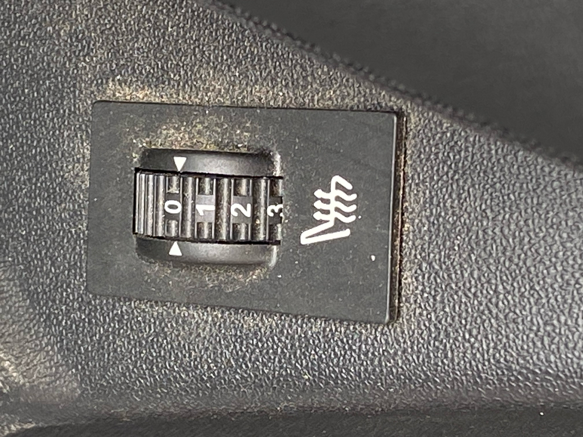 Billede af Peugeot 2008 1,2 e-THP Allure EAT6 110HK 6g Aut.