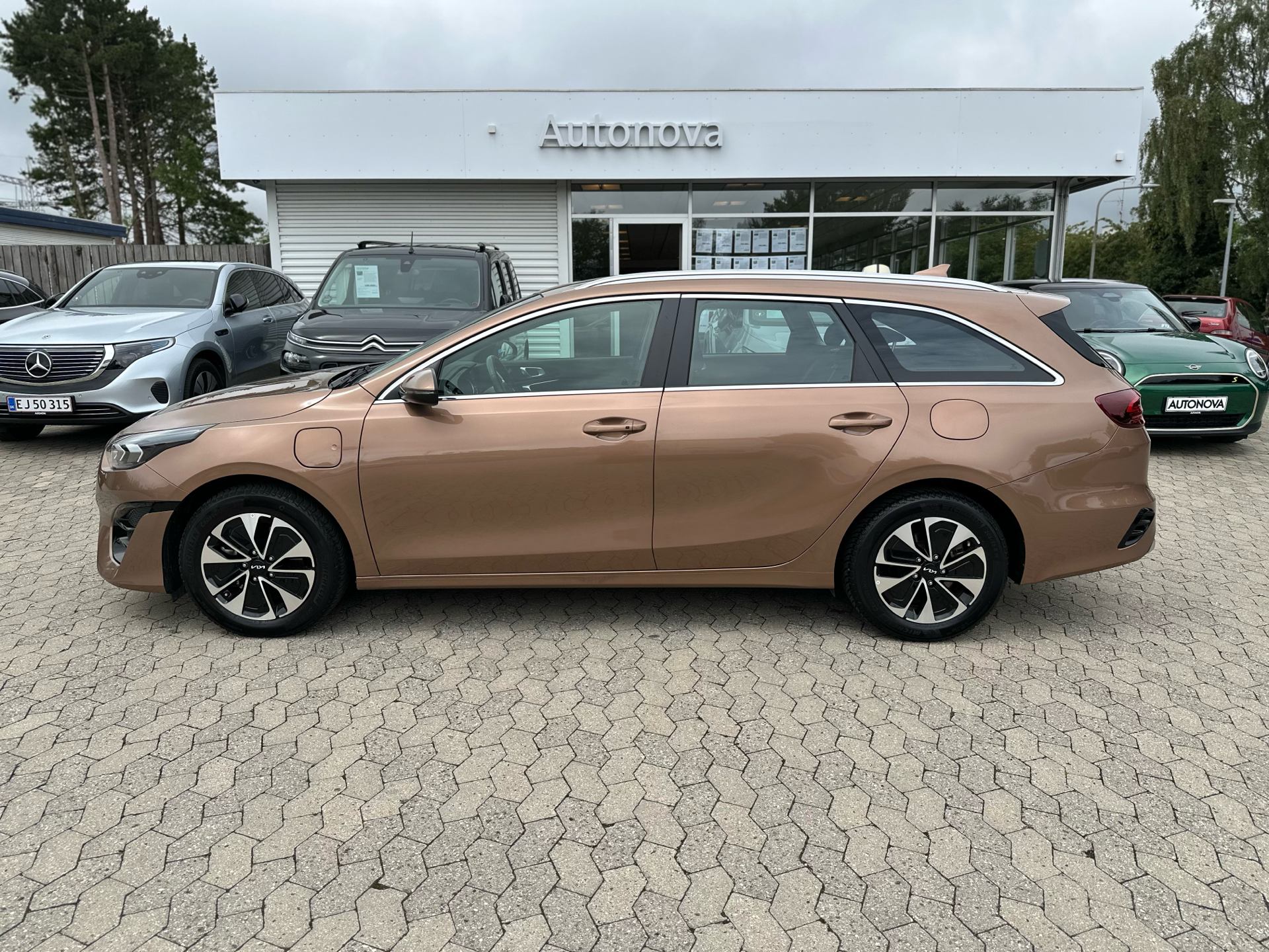 Billede af Kia Ceed SW 1,6 GDI PHEV  Plugin-hybrid Prestige DCT 141HK Stc 6g Aut.