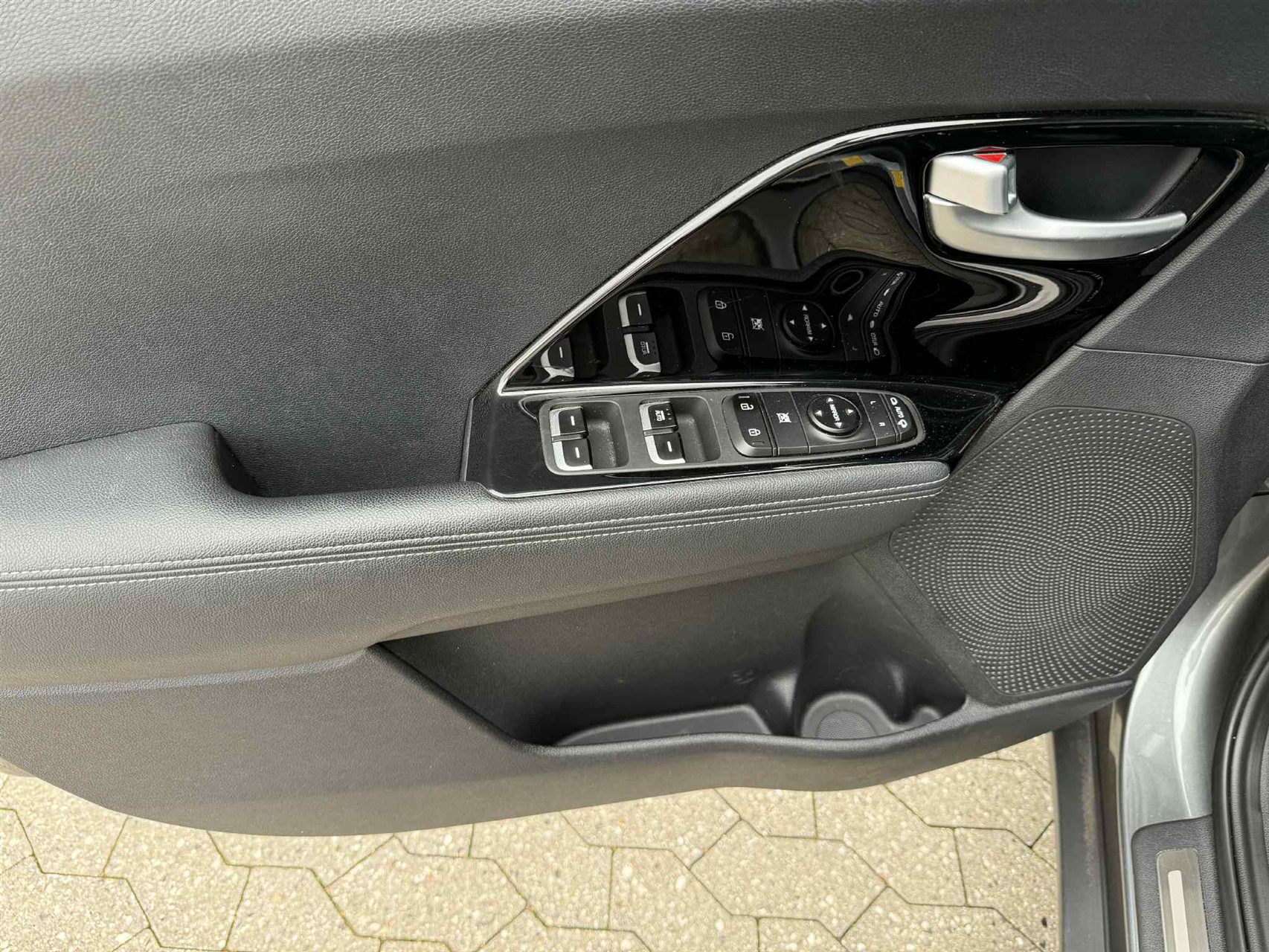 Billede af Kia Niro 1,6 GDI PHEV  Plugin-hybrid Advance DCT 141HK 5d 6g Aut.