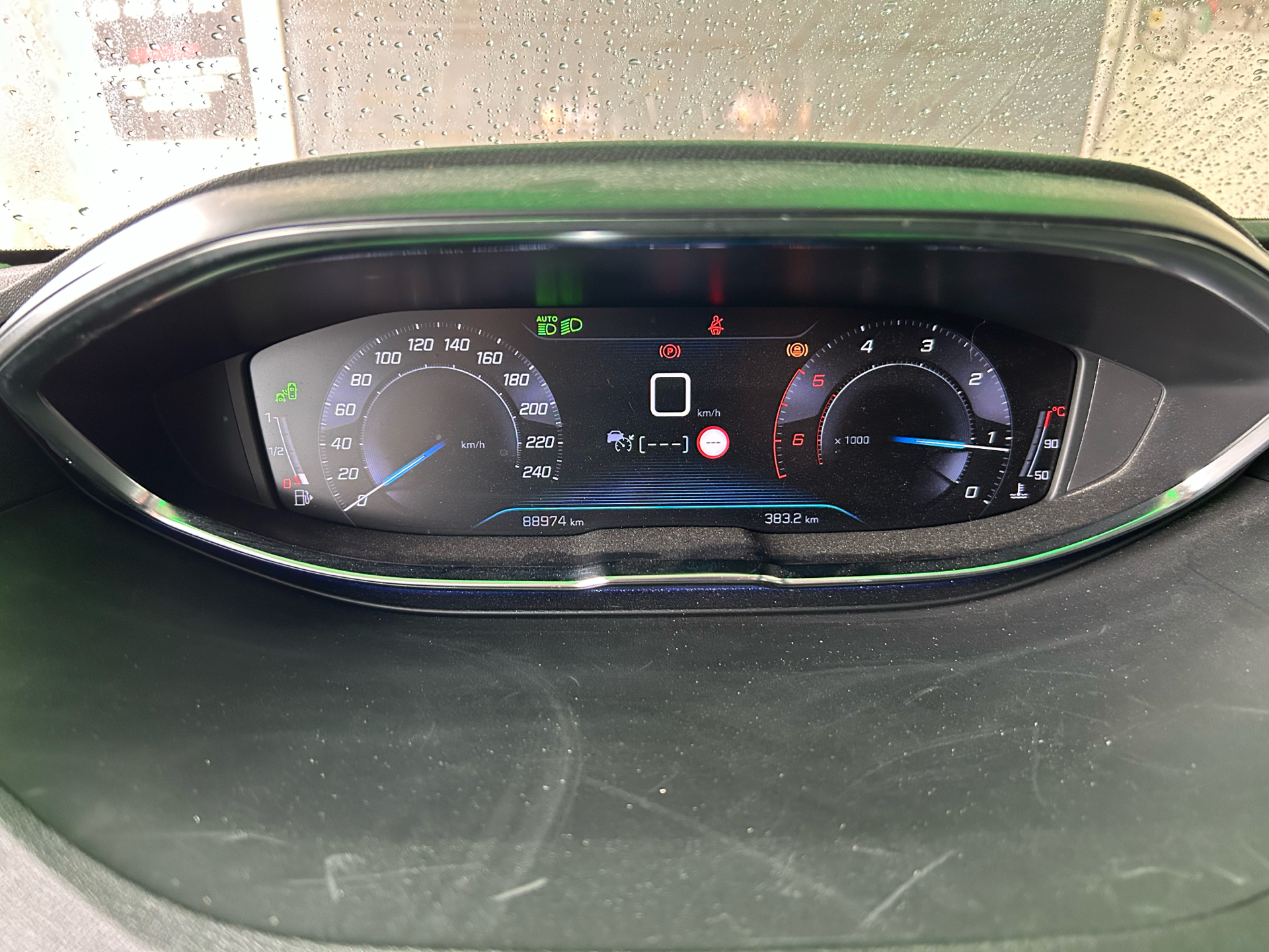 Billede af Peugeot 208 1,5 BlueHDi Prestige Sky 100HK 5d